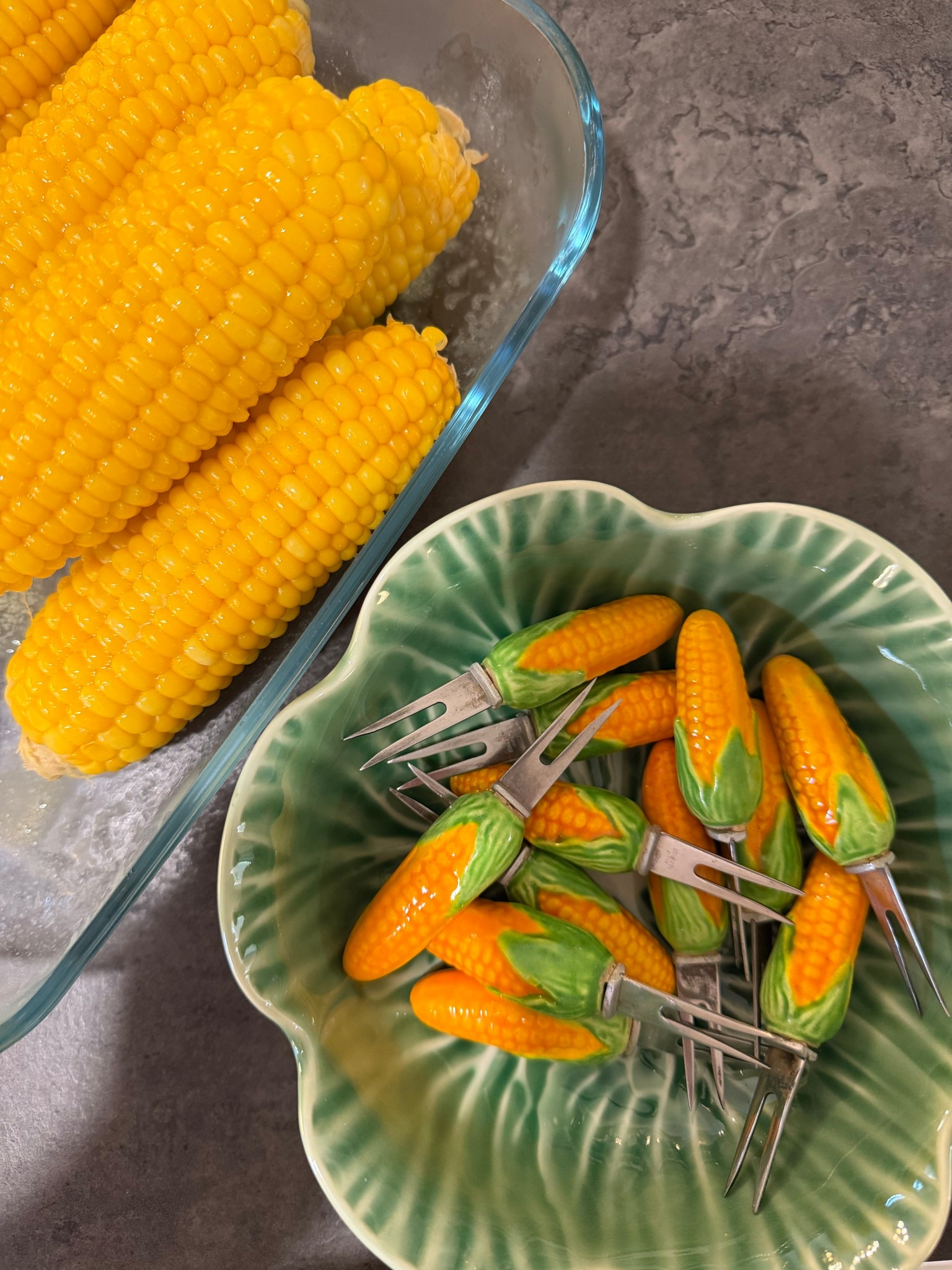The cutest little hosting detail 🌽

Okay I just got these corn on the cob holders and they might be my favorite random kitchen find lately. They make serving corn so much easier and they’re just so fun on the table.

Perfect for summer dinners, BBQs, or anytime you want to make something simple feel a little more special.

Linking similar sets

#LTKfoodie #LTKHome