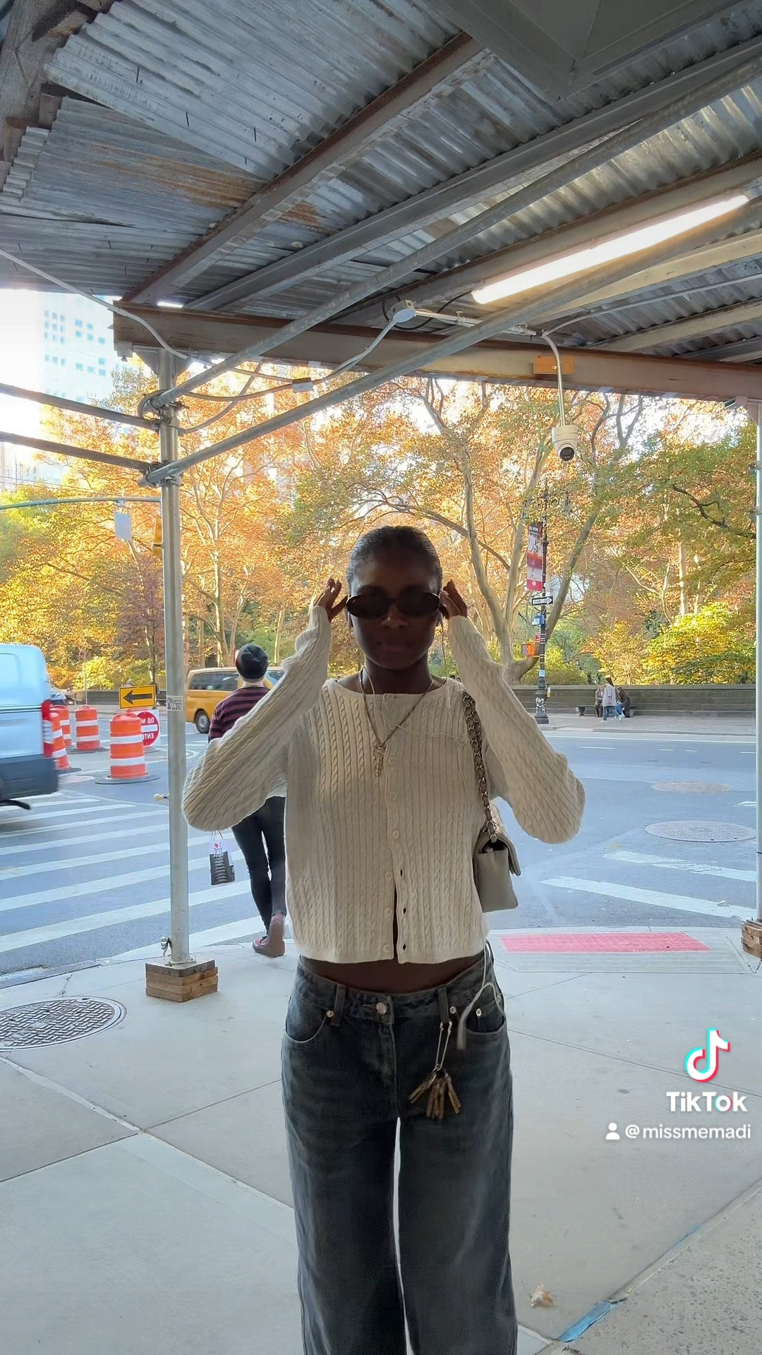 background is so nyc lol (jeans are edikted) 

#LTKSeasonal #LTKHoliday