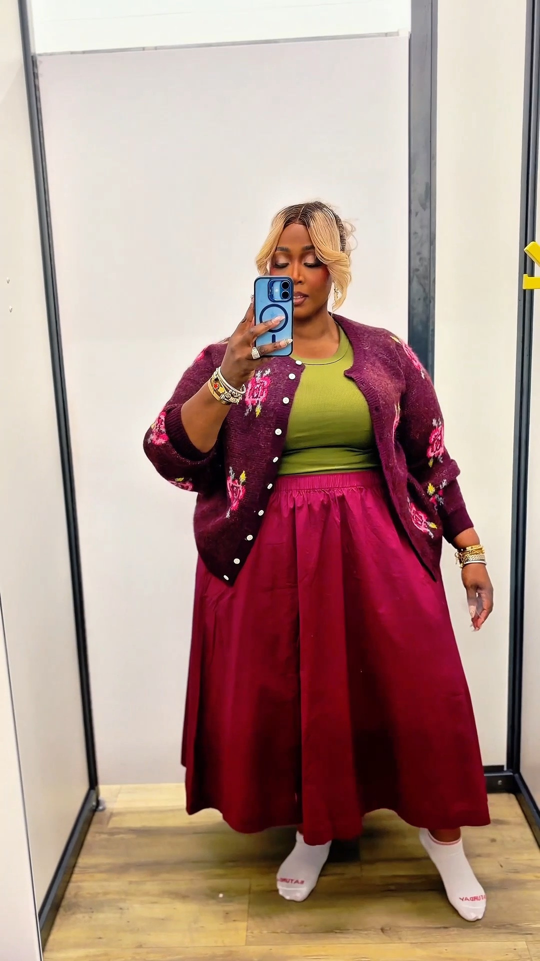 Shop the Curve and Serve -Episode 2 is Old Navy! I found some really cute finds! And since they go up to a size 4x and 20-22 in pants I think I’ll be there a little more!

#LTKOver40 #LTKPlusSize #LTKBeauty