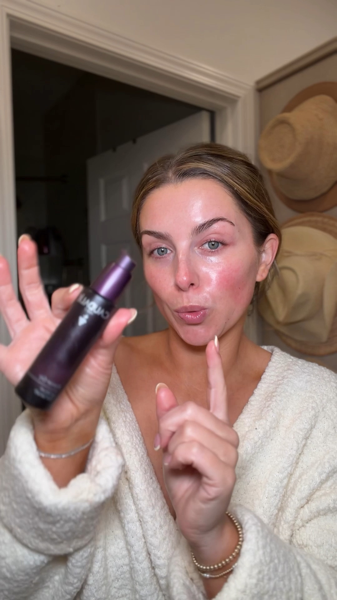 Skincare hot take: I’m not a huge fan of retinol 😳 I have been loving retinol alternative serums or anti-aging serums instead. Here is my current nighttime skincare lineup for glazed donut skin

#LTKBeauty #LTKgrwm #LTKselfcare