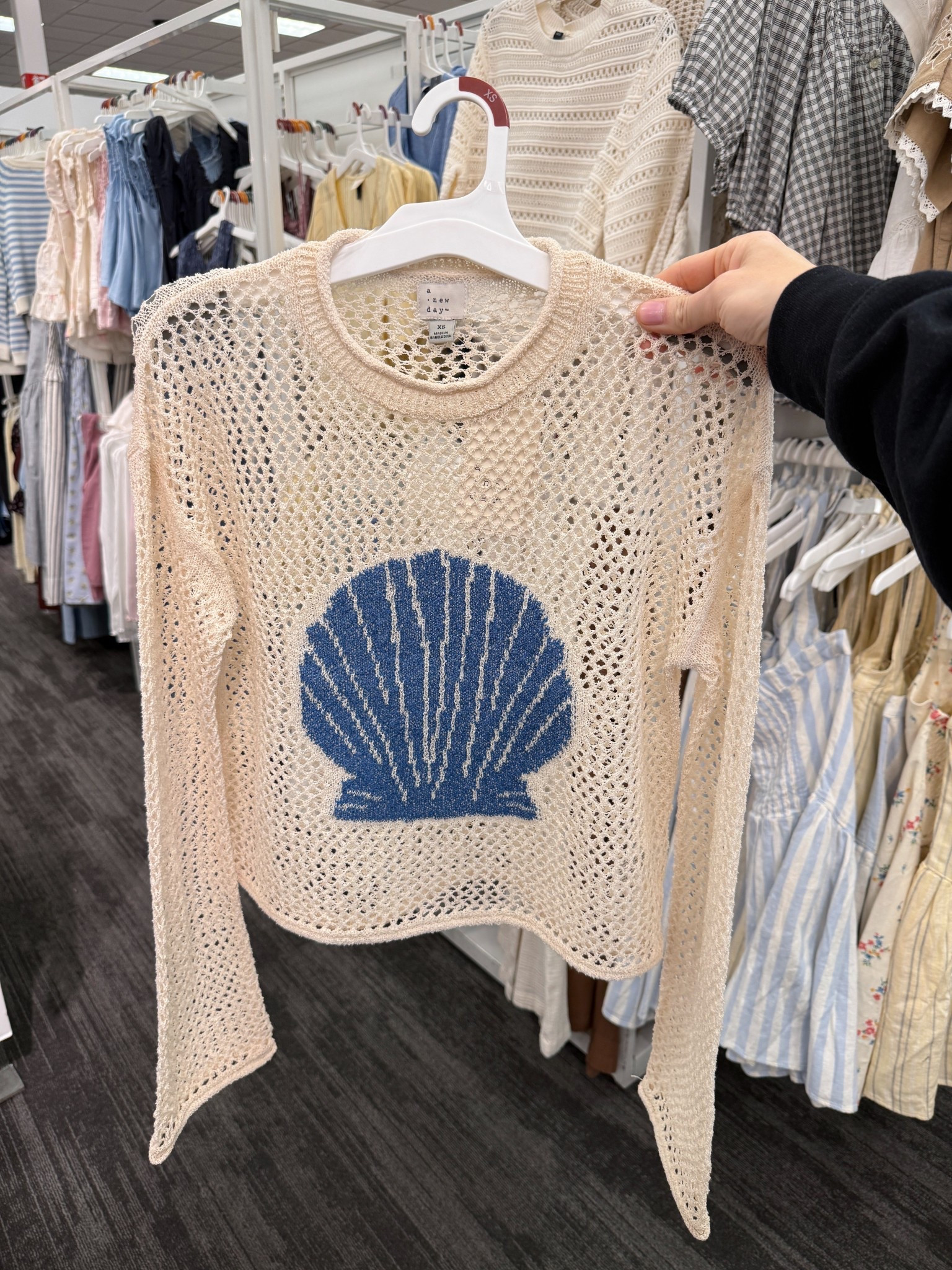 New beach sweater 

#LTKdayinmylife #LTKootd #LTKSeasonal