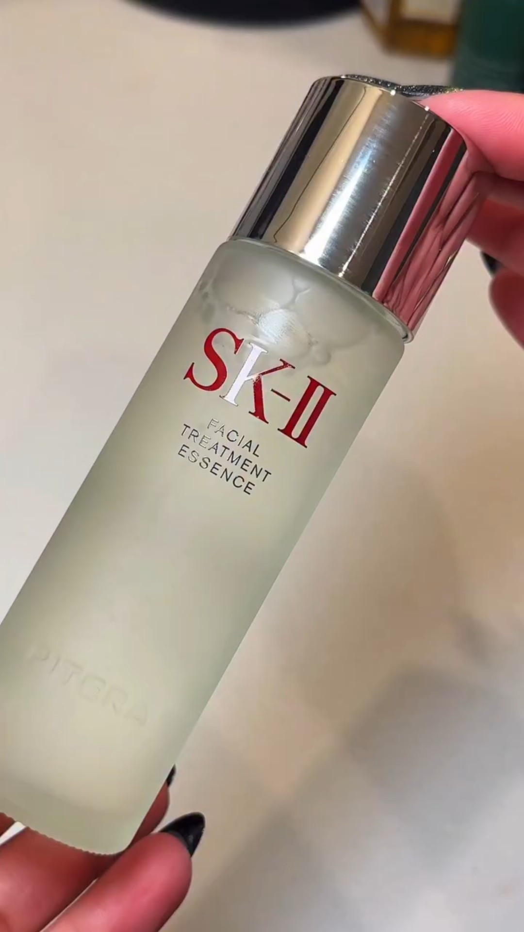 If glowing, smooth, and radiant skin is the goal, SK-II Facial Treatment Essence is the step that makes the difference. Formulated with Pitera™, SK-II’s proprietary ingredient, this iconic essence helps improve skin texture, clarity, and overall radiance over time. A true skincare staple for anyone focused on healthy, glass-like skin ✨ @skii @skii.usa 

#SKII #SKIIFacialTreatmentEssence #Pitera #EssenceSkincare #GlassSkin