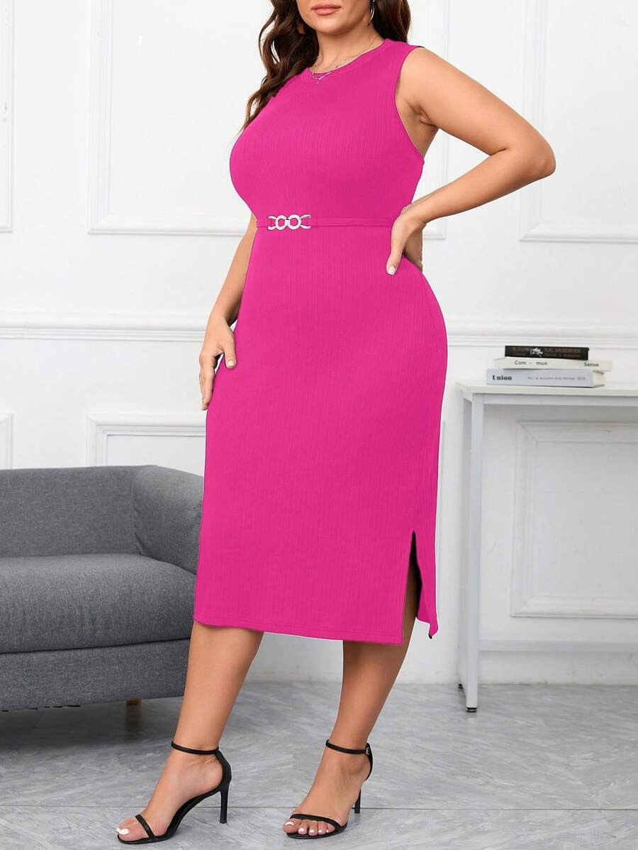 SHEIN Clasi Plus Size Women's Sleeveless Round Neck Side Slit Dress With Waist Metal Chain Decora... | SHEIN