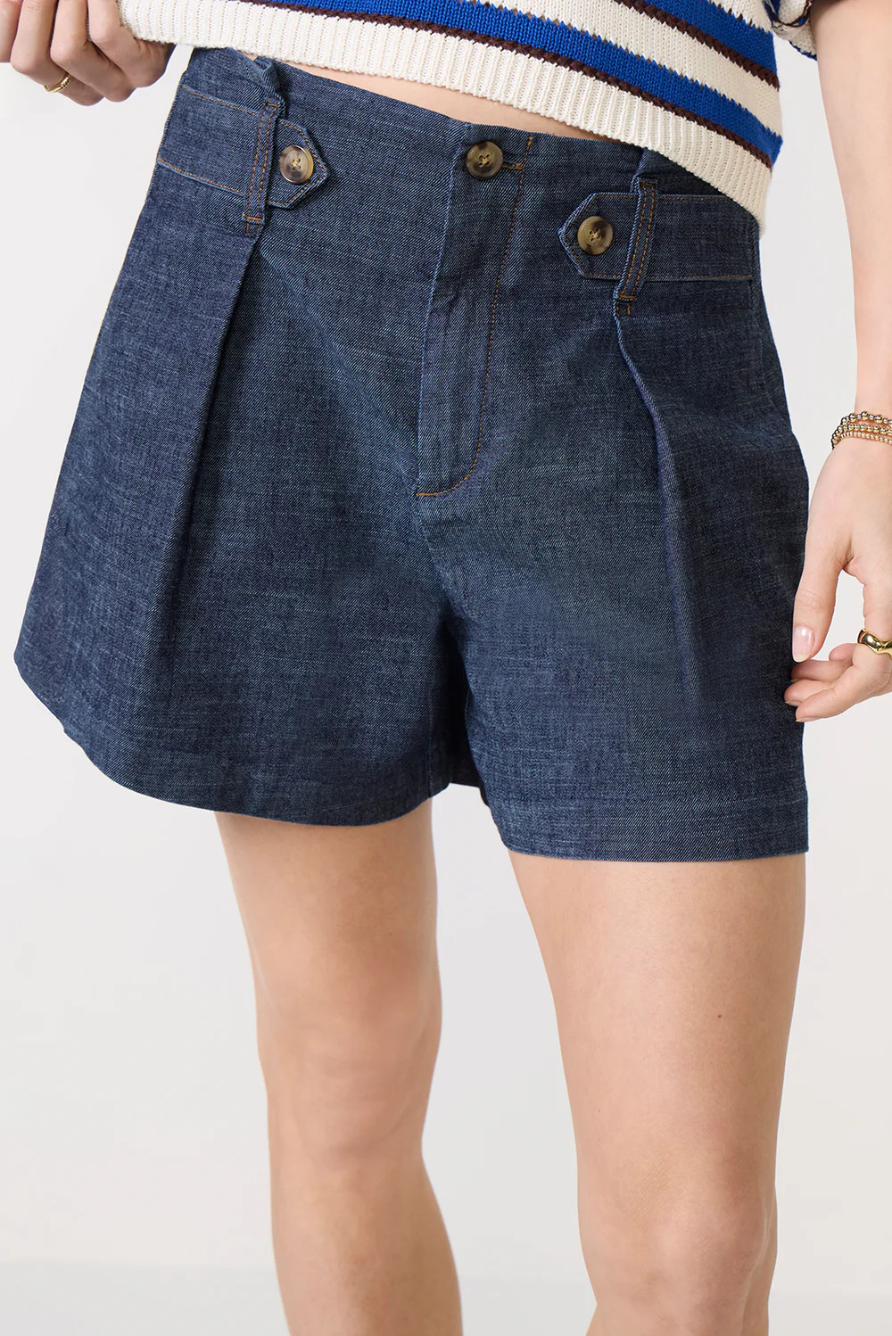 Josi A Line Short | Evereve