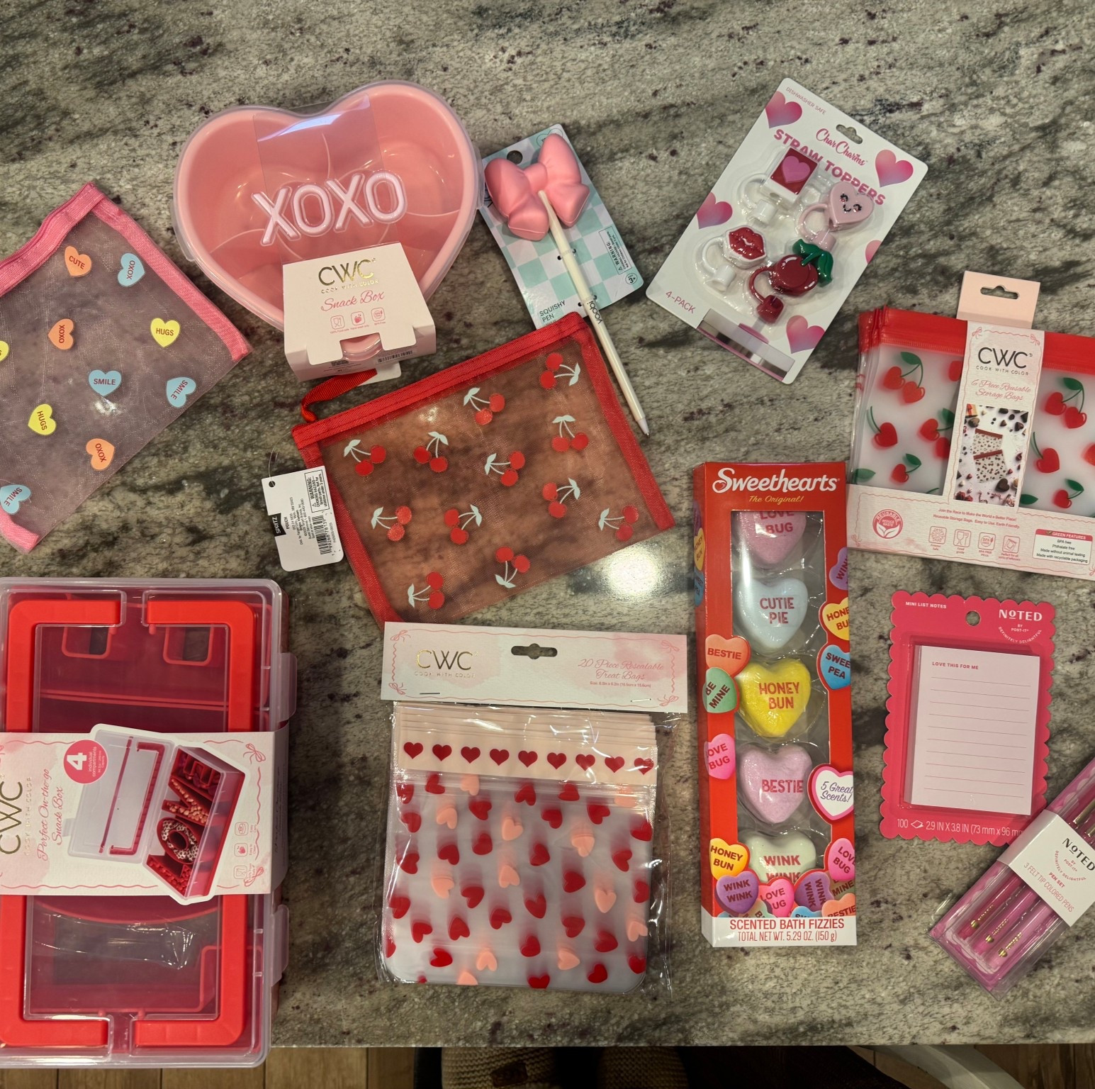 Target finds for Valentine’s Day 

#LTKSeasonal #LTKFindsUnder50 #LTKHome