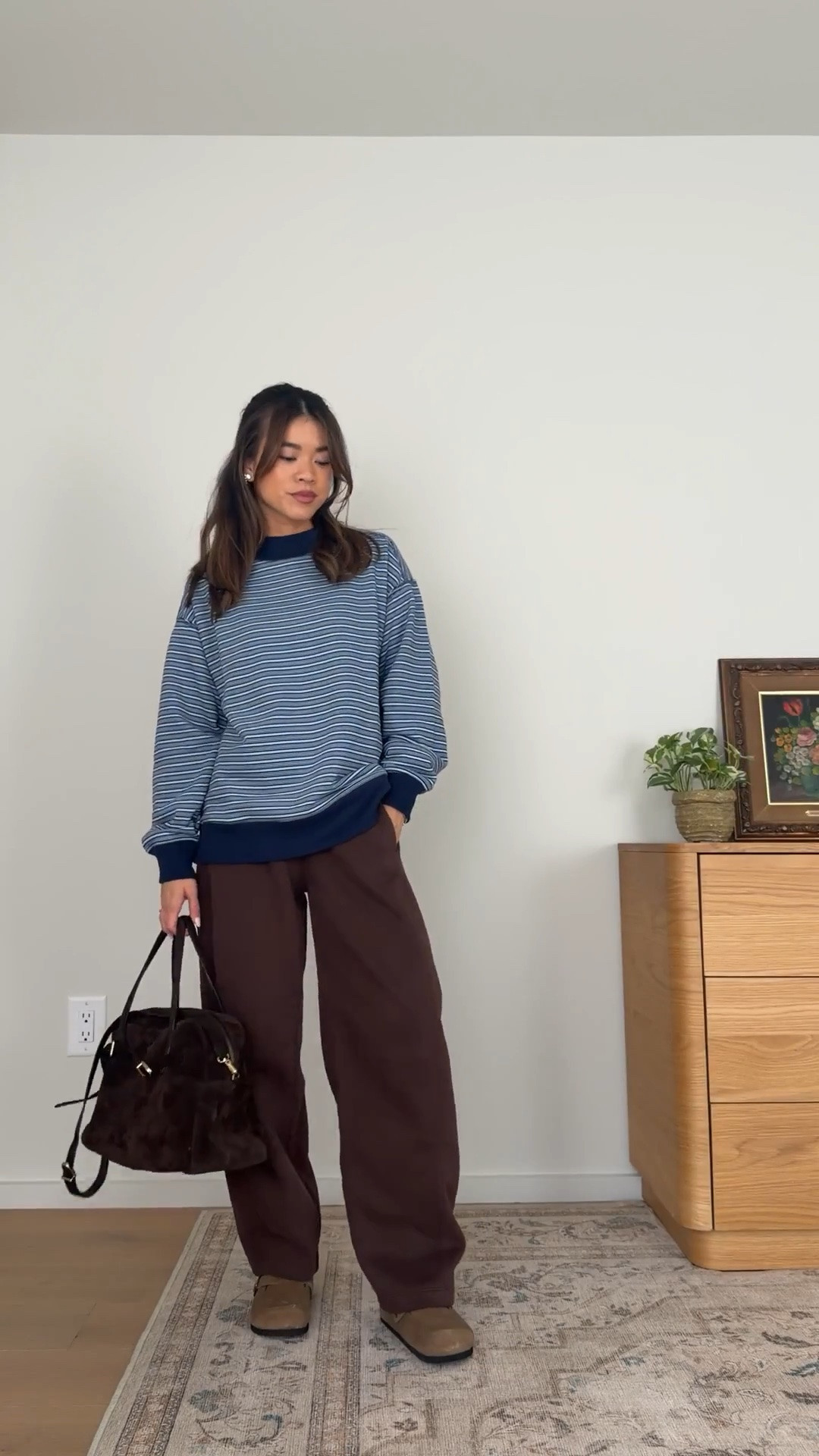 I love that these @abercrombie sweats come in a short inseam. 

Sizing info:
• Abercrombie YPB On The Go Mock Neck Sweatshirt (Size Small in Navy Stripe)
• Abercrombie Sunday High Rise Forward Seam Barrel Sweatpant (Size XS Short in Black Walnut) 

Fall Abercrombie new arrivals, Abercrombie sweaters, Abercrombie petite pants, Abercrombie petite sweats, Abercrombie fall sweater, Abercrombie petite sweater, Petite style, petite fashion, mom outfit, mom style, petite pants, petite outfit ideas, petite outfits, best pants for petite, petite pull on pants, vacation outfits, fall outfits, fall style, fall trends, fall looks fall outfit ideas, Abercrombie try on, fall sweat pants, fall lookbook, fall outfits, sweatpants, petite sweat pants, abercrombie sweats, barrel leg sweat pants

#LTKootd #LTKPetite #LTKTravel