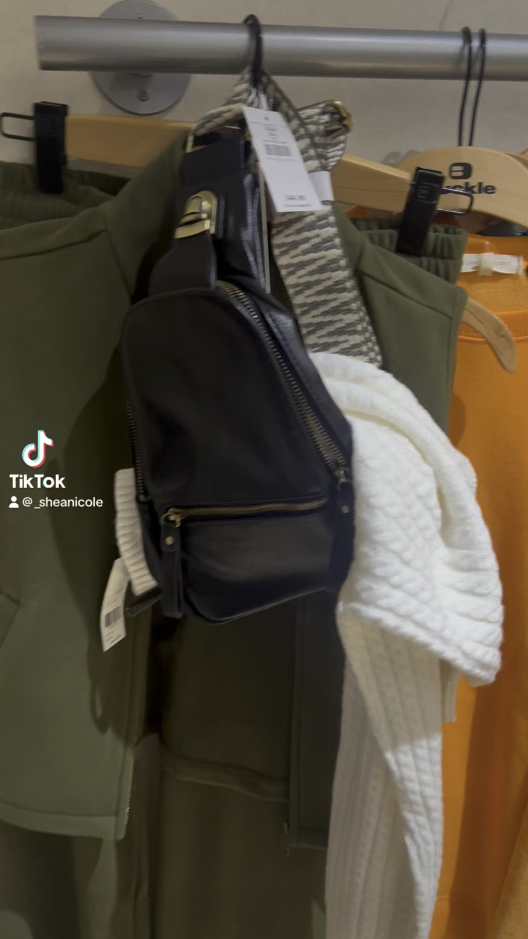 It’s friends & family day at your Evansville buckle!🎄

It’s the perfect time to shop! Let’s take a look at a few looks I put together for all your Christmas festivities! *

Keep in mind, I’d definitely add some jewelry! See the entire looks put together on my LTK links!*

Which one is your favorite?! 🤗

#LTKHoliday #LTKSeasonal #LTKGiftGuide