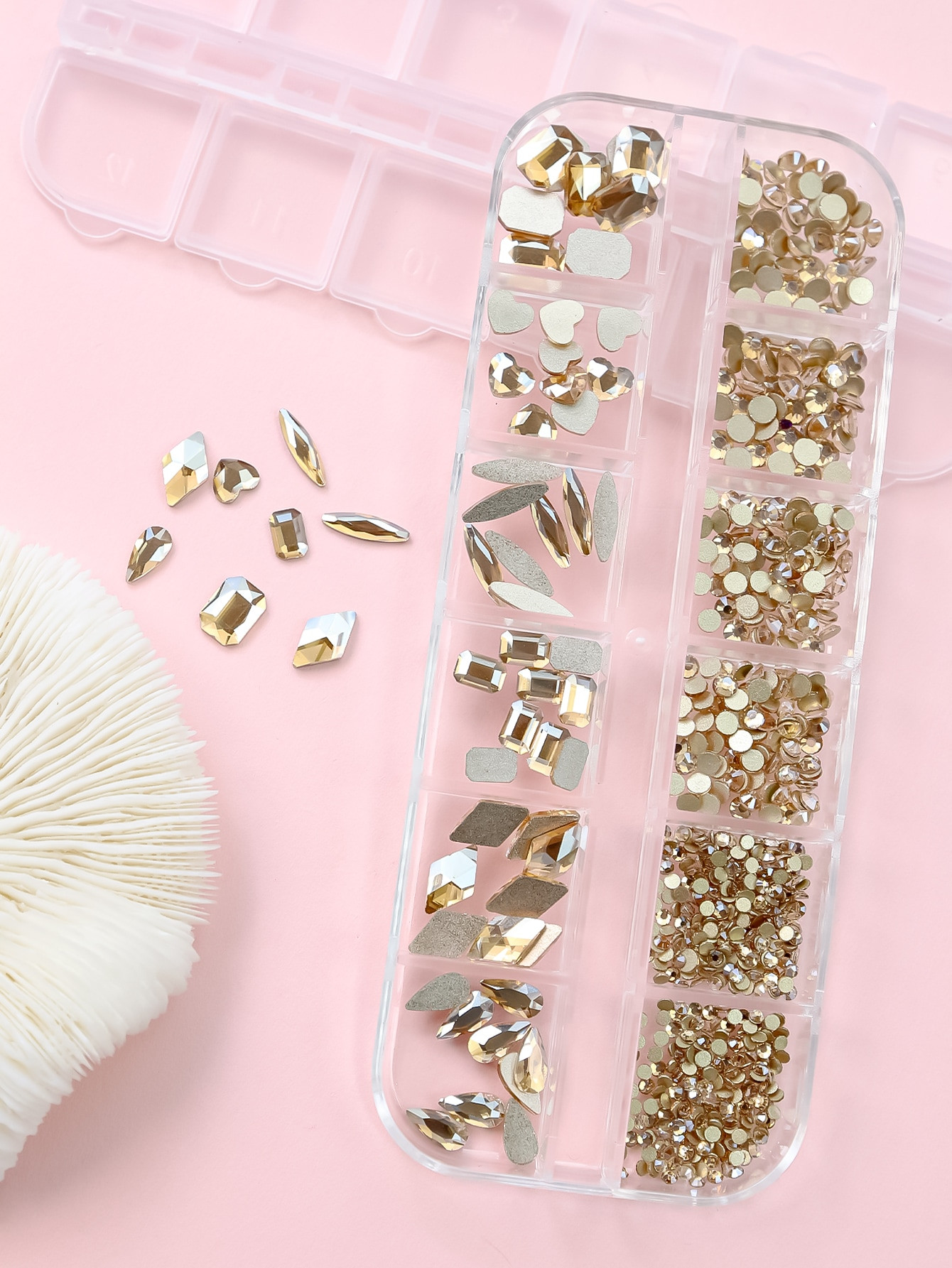 12 Grids Multi-Shaped Flat-Bottomed 3D Nail Art Rhinestones, Glass Mineral Punk-Style Golden Crys... | SHEIN