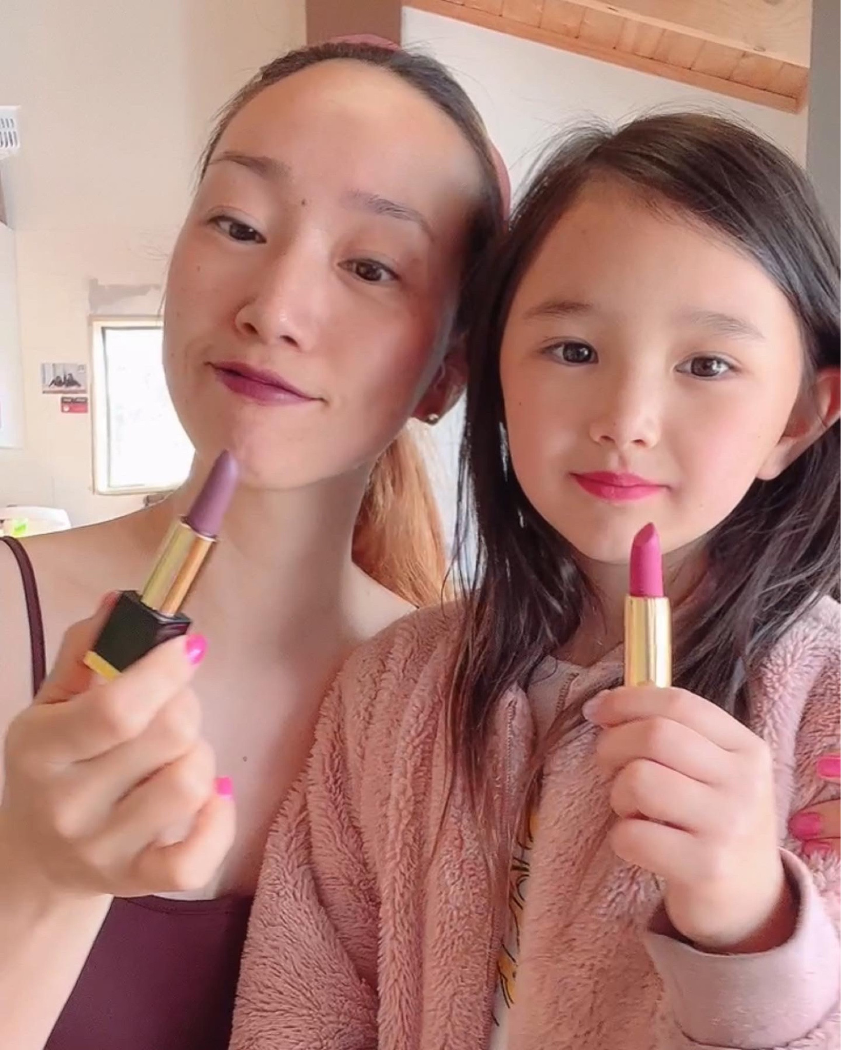She love makeup than me💄

#LTKbeauty #LTKfamily #LTKeurope