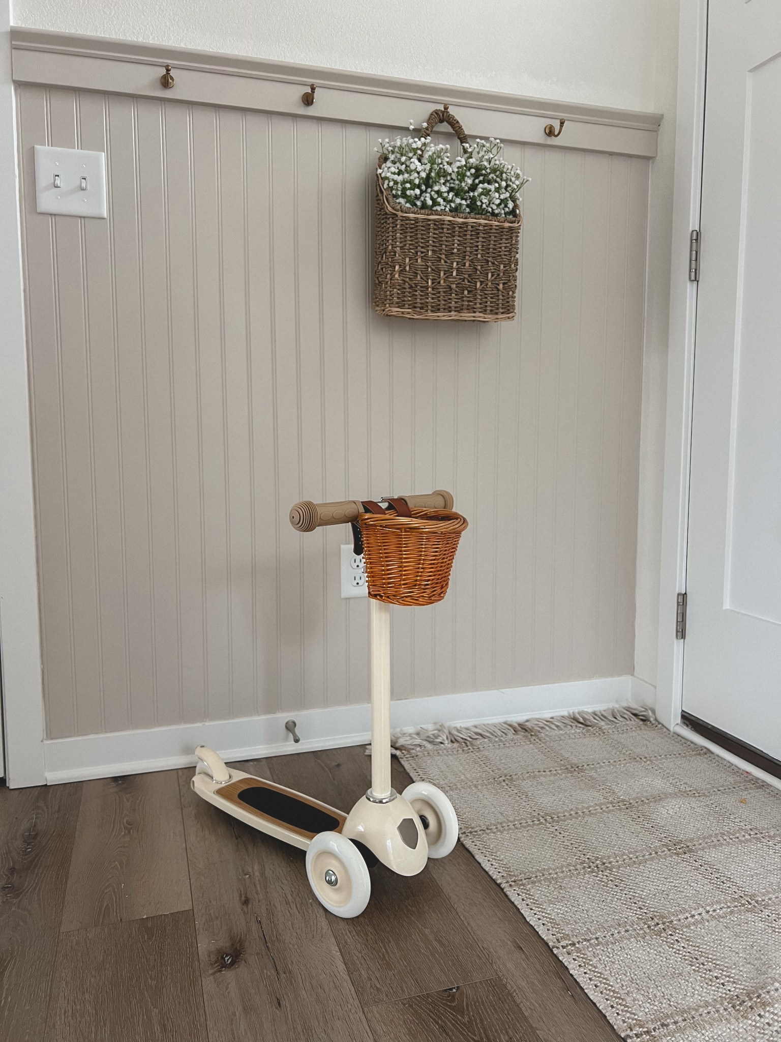 Banwood scooter in cream 🤍