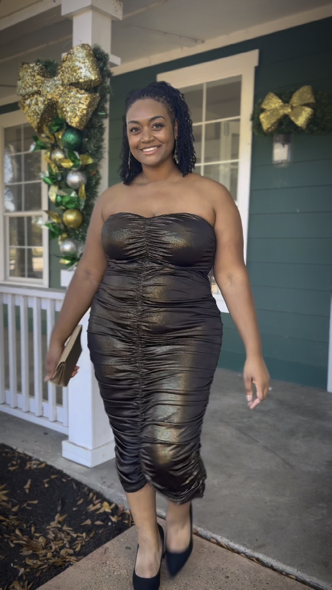 Couldn’t link the exact dress, but search for “Taryn” on Rebdolls’ website. I’m wearing an XL  

It’s the end of the year, and lots to celebrate. Just put it on sis 🙌🏾

#rebdolls #rebdollshaul #rebdollsfashion #rebdollspartner #rebdollsambassador #midsizedashion #plussizeholiday #12DaysofREB #RebdollsholidayCampaign #RebdollsNewYearCampaign  

#LTKstyletip #LTKmidsize #LTKplussize