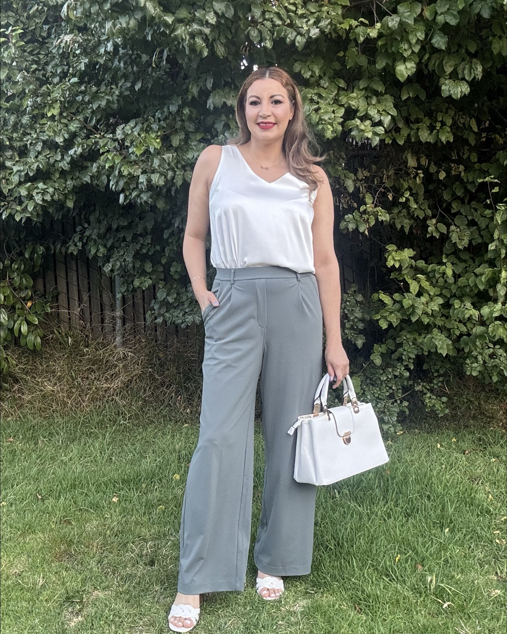 High Waisted Pocket Straight Leg Work Pants
Size:M Regular 

#LTKMidsize #LTKActive #LTKSeasonal