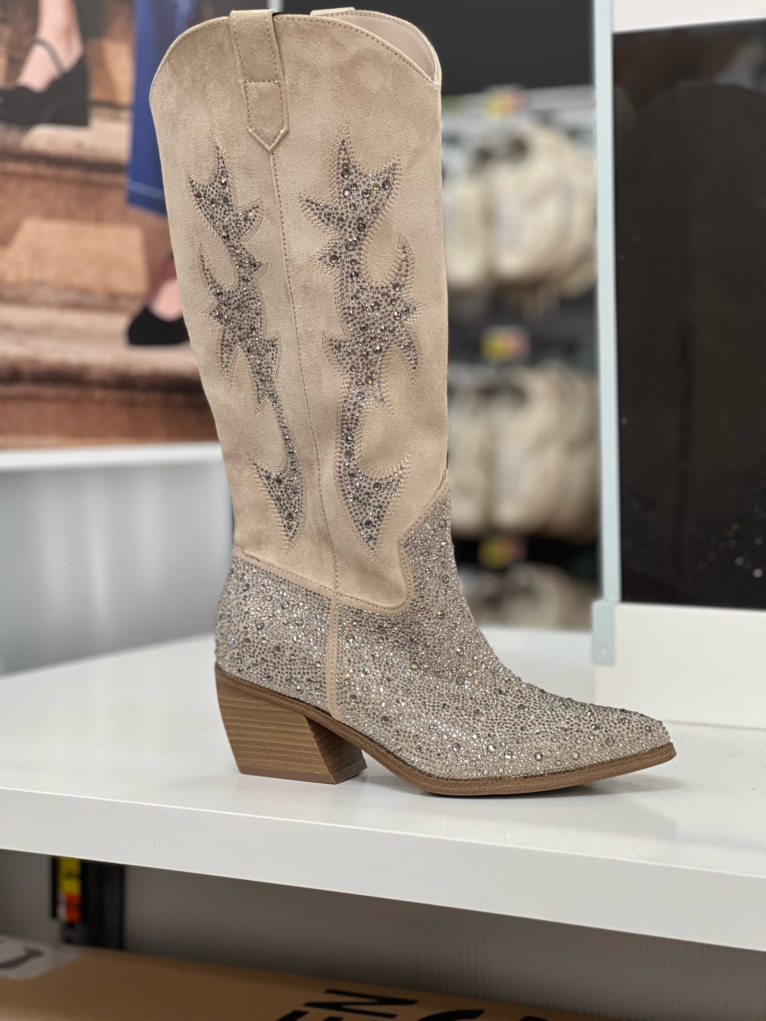 Walmart // boots // concert // dancing // western boots

#LTKSeasonal #LTKActive #LTKTravel