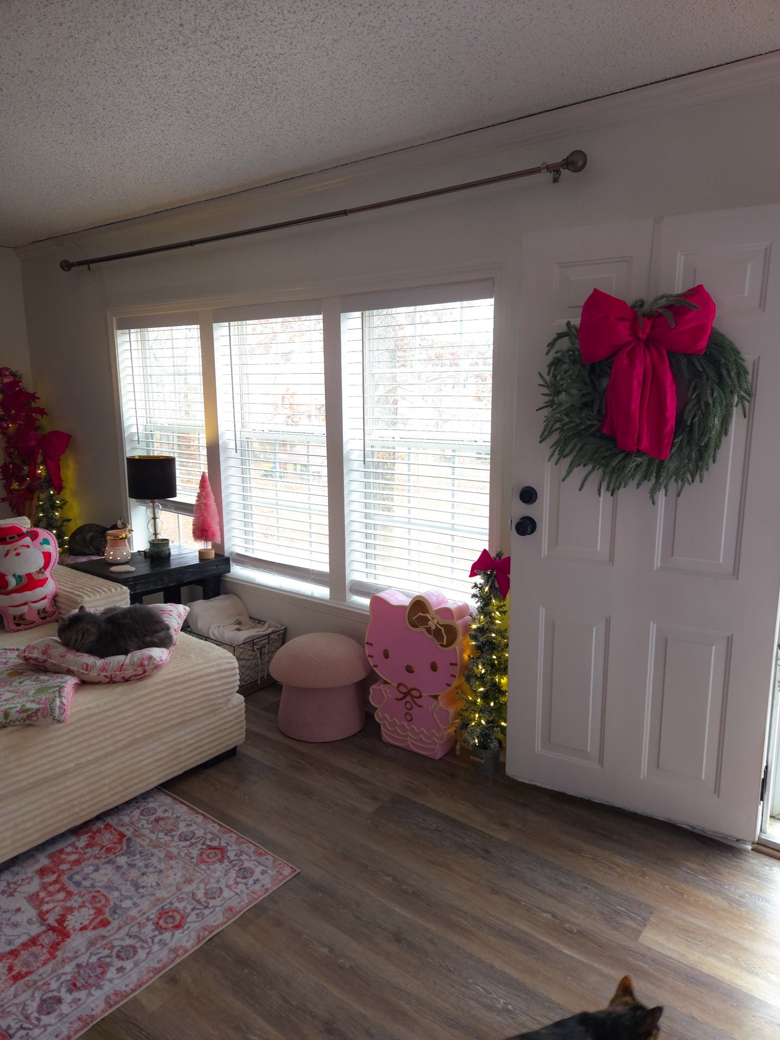 Super easy no-sew DIY pink bow for this Christmas wreath 🎀

#LTKSeasonal #LTKHoliday #LTKHome