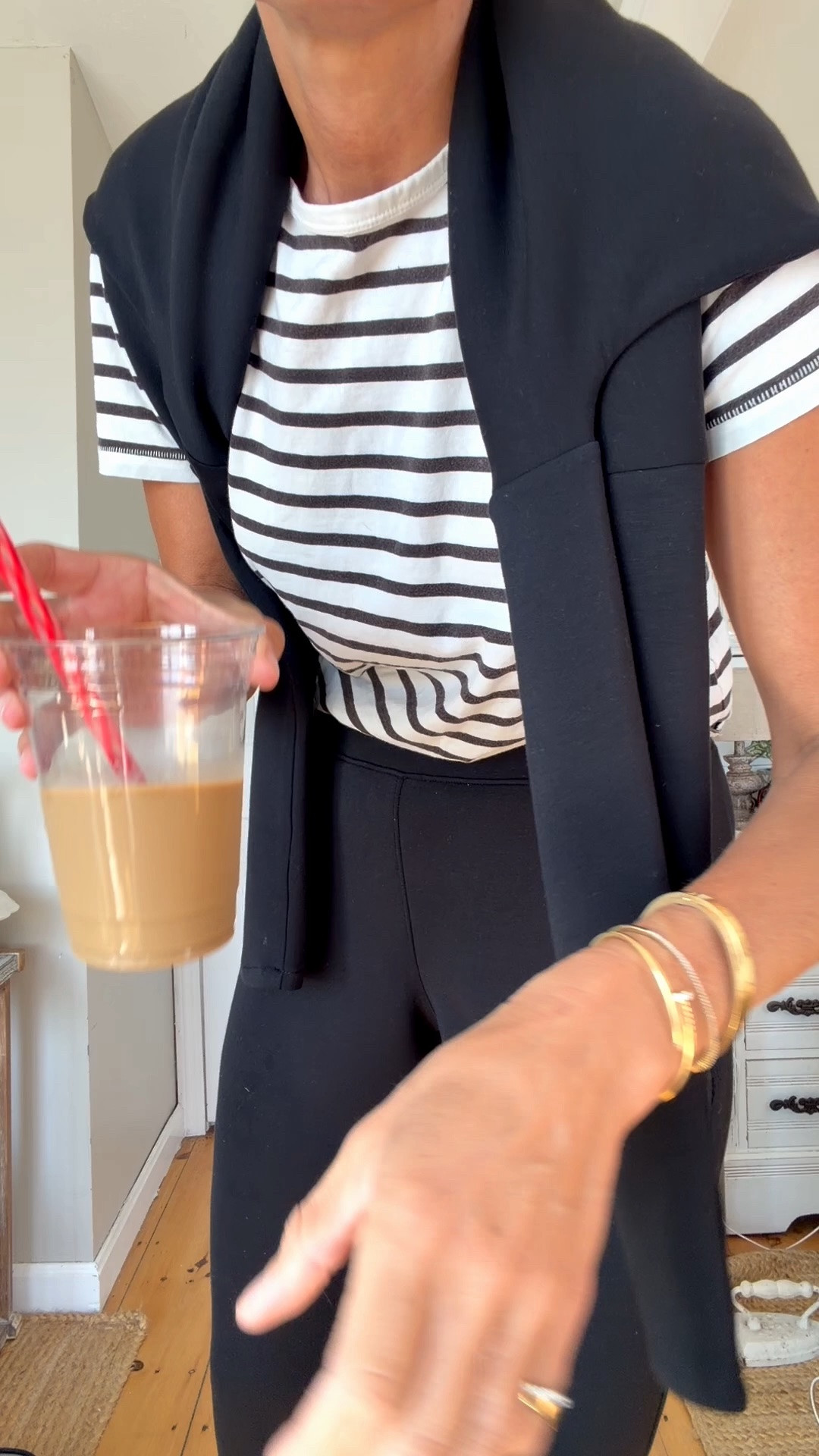 The perfect coffee run look ☕️