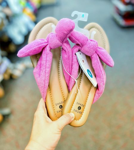 How fun are these flip flops for your next vacation?! 💗

Target, shade and shore, Terry cloth, bow flip flops

#LTKswim #LTKFind #LTKtravel