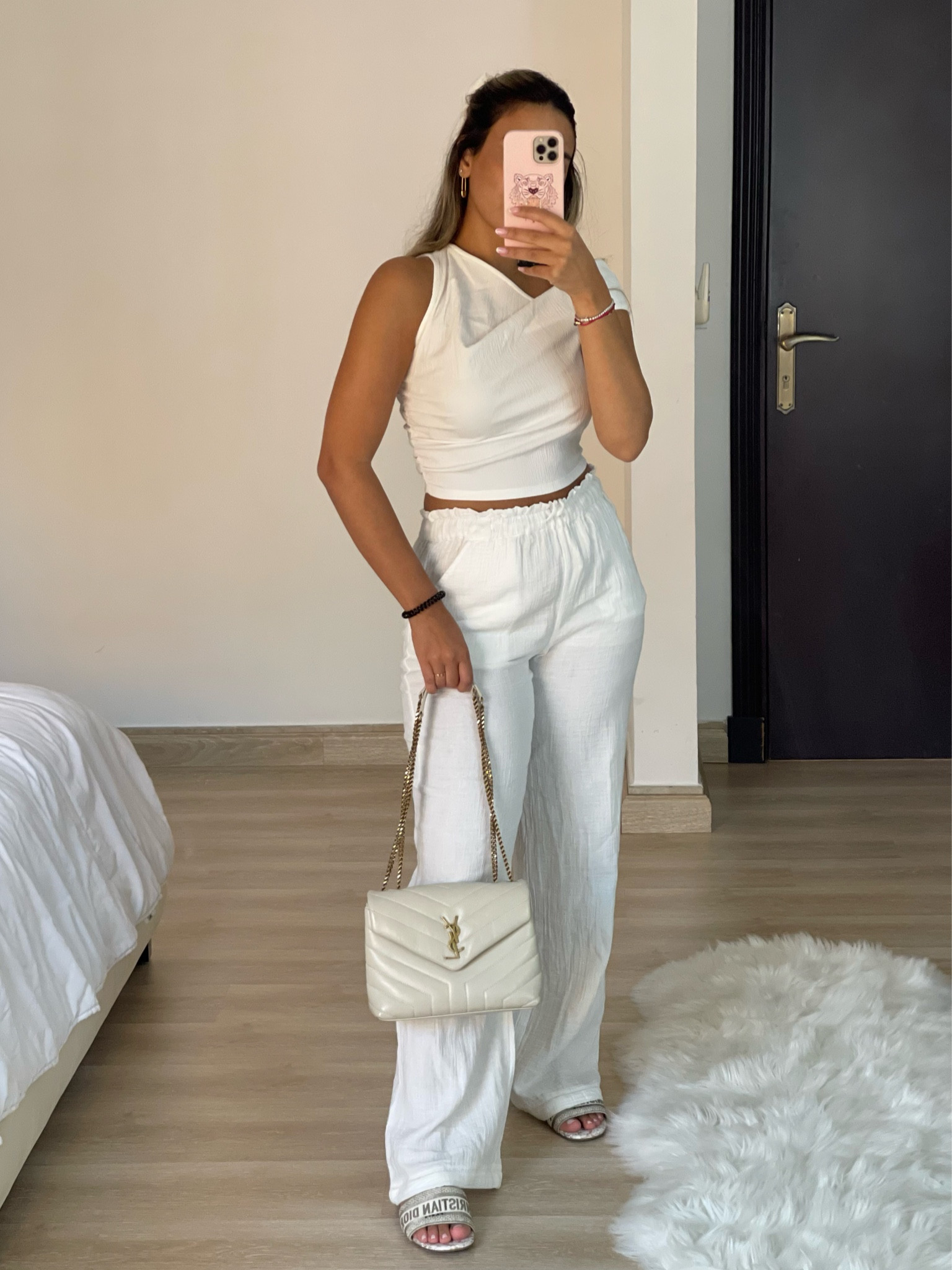 Looking for an easy fast outfit for your last summer days? You can never go wrong with this white and comfy matching set 🤍🤍-

I love an all white outfit- always attractive, clean and expensive.



#LTKU #LTKSeasonal #LTKstyletip