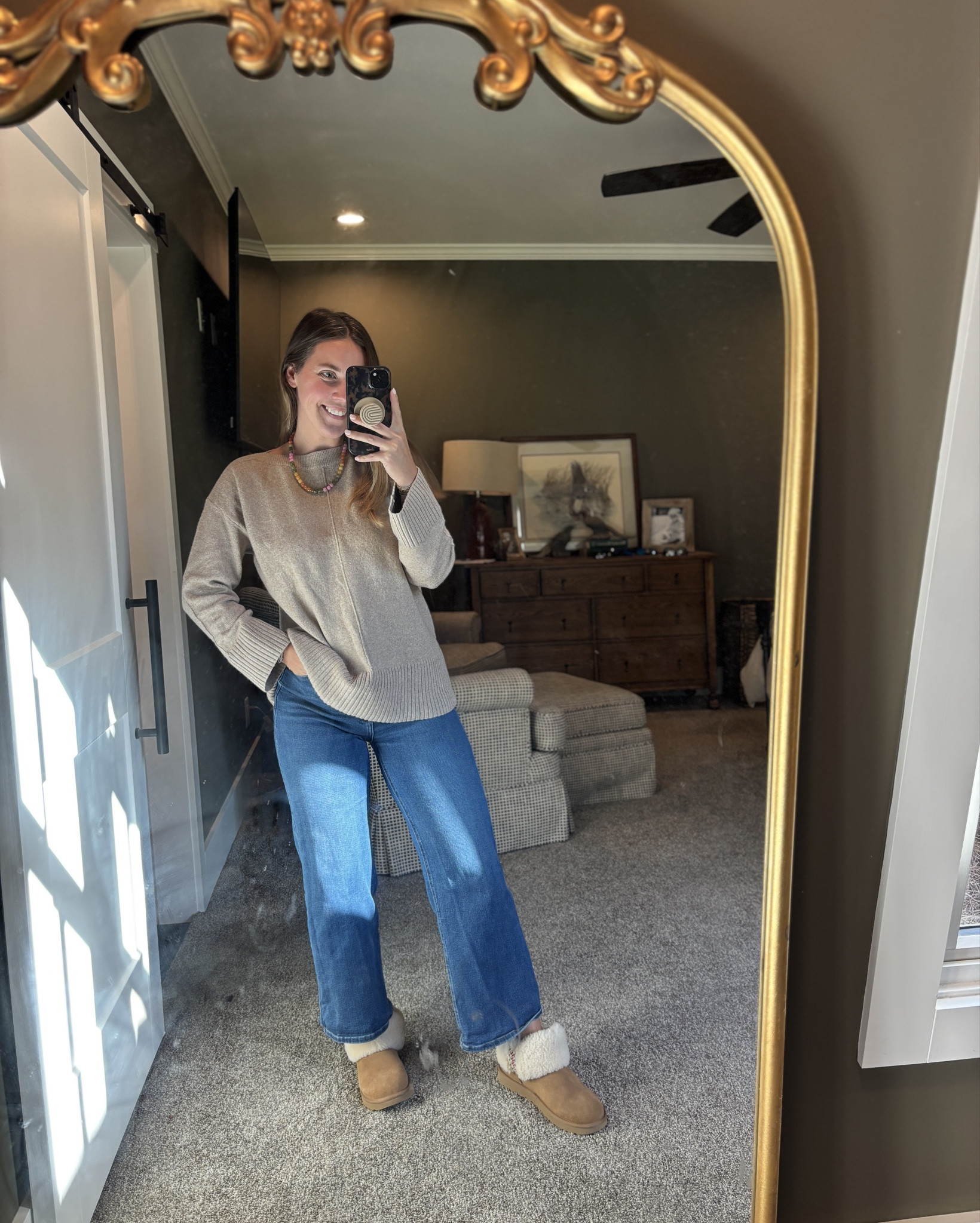 The softest sweater and love the back detail ✨

Wearing a medium & has a bigger fit 