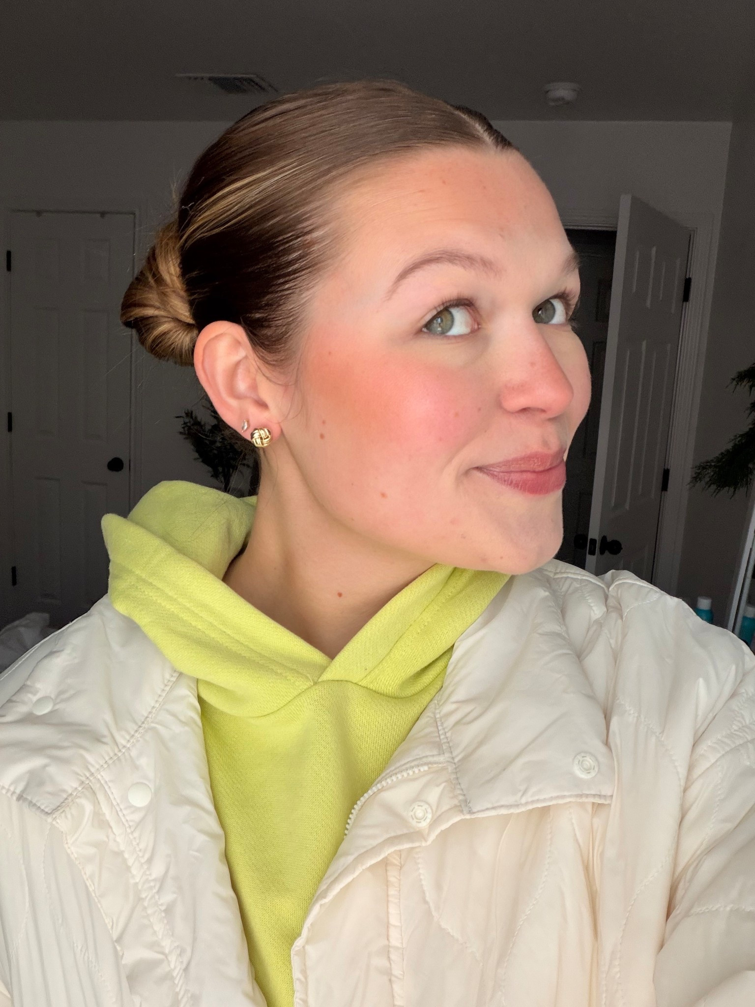 cannot get enough of these $15 gold studs from Amazon!!! 

#LTKBeauty #LTKValentine #LTKootd
