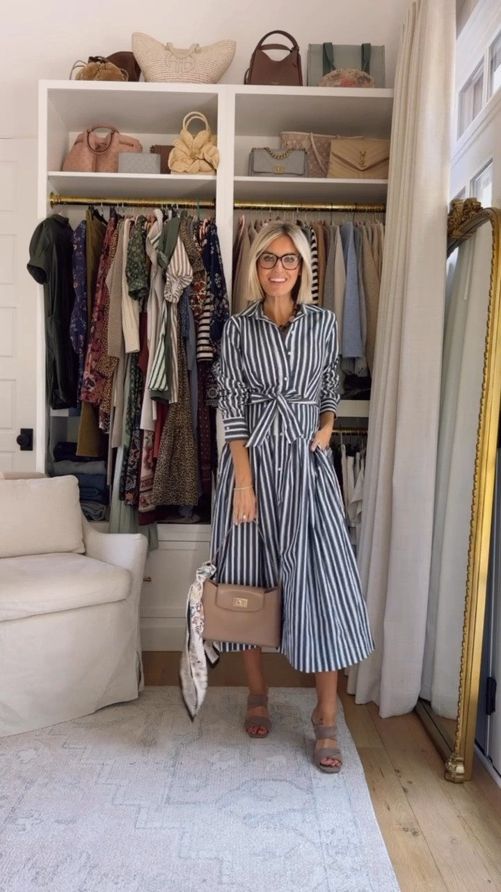 This dress would be great for teacher workwear! Wearing XS.

Loverly Grey, teacher workwear, fall workwear, teacher outfit ideas, maxi dress, fall fashion, fall outfit ideas 

#LTKFindsUnder50 #LTKSeasonal #LTKStyleTip
