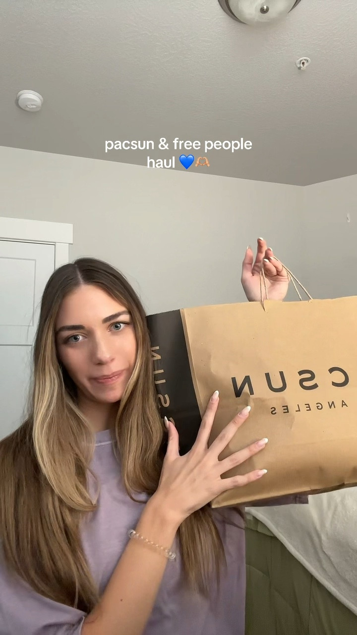 pacsun & free people haul!
sweatpants- one size
bright orange top- Small
2nd orange top- Small
dark blue set- XS
red top- Small

#LTKActive #LTKSeasonal #LTKU