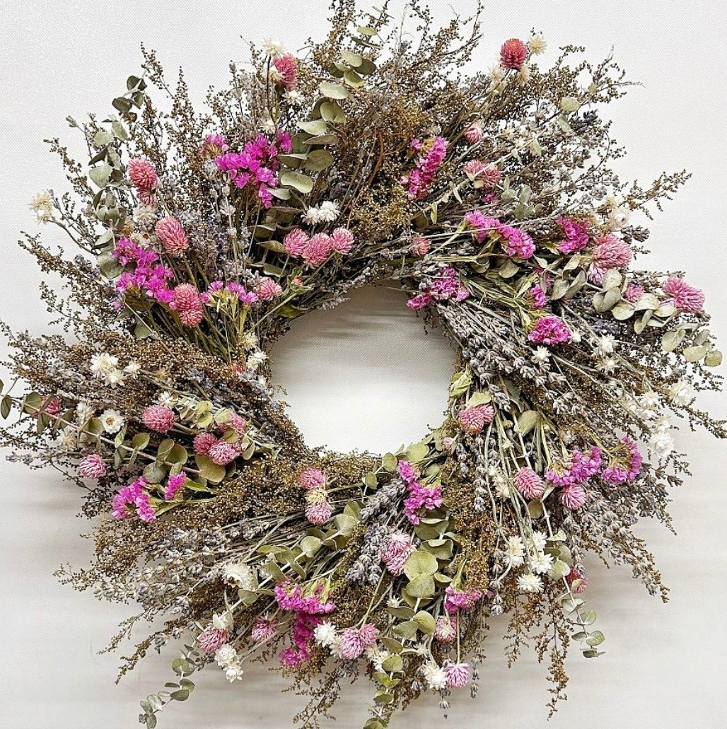 Spring Wreath 💐

#LTKSpringSale #LTKHome #LTKSeasonal
