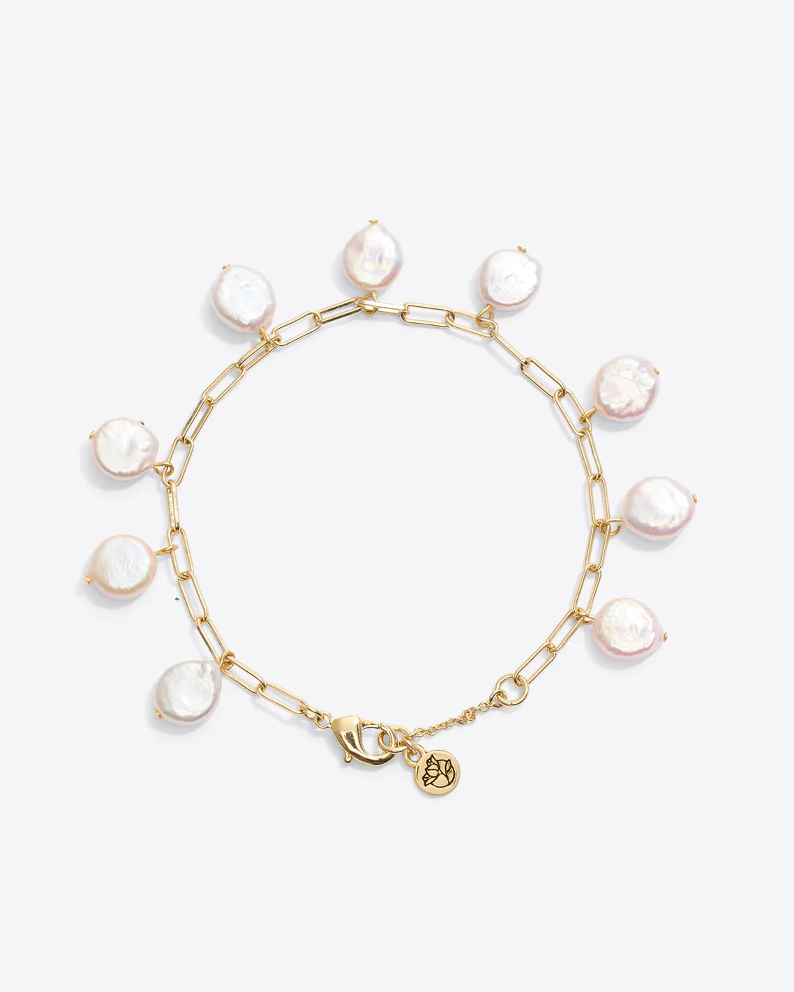 Petal Pearl Bracelet | Draper James (US)