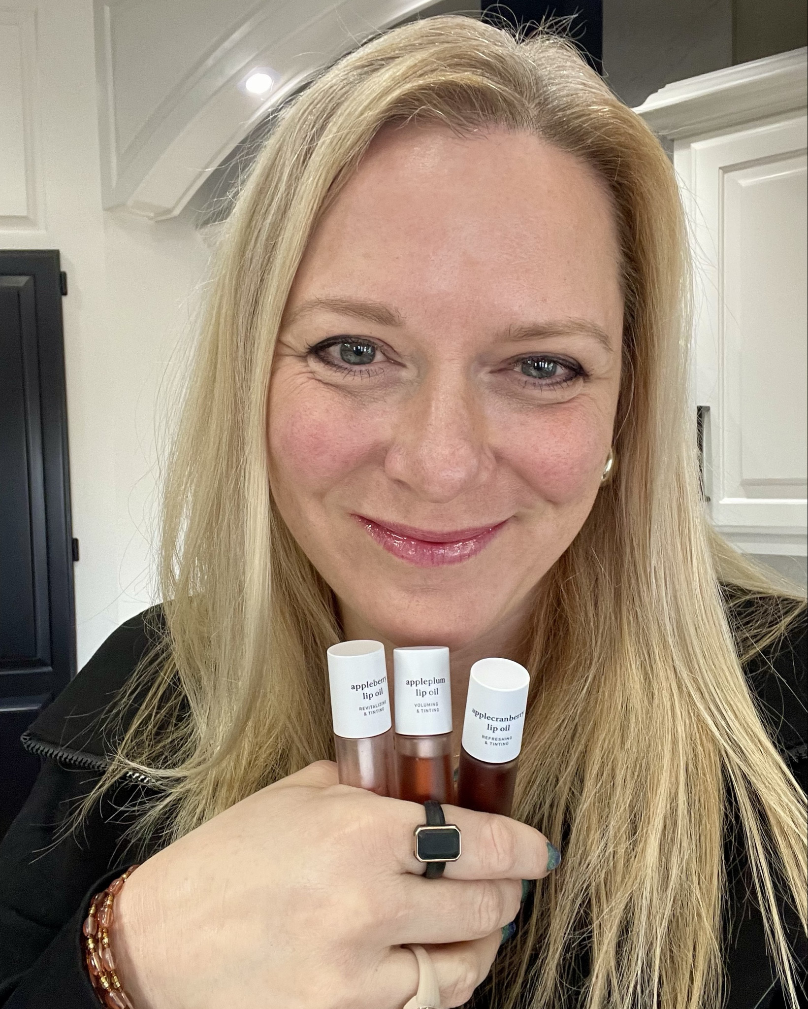 💄💋Say hello to my latest obsession: tinted lip oil! It’s the perfect mix of hydration, color, and shine—basically everything you didn’t know your lips needed.

Why I’m hooked:
💄Soft tint: A sheer wash of color that’s perfect for everyday glam.
💧 Moisturizing magic: Packed with oils to keep your lips feeling buttery smooth.
✨ Glow goals: That glossy finish is EVERYTHING—without the sticky feel.

Whether you’re running errands, dressing up, or just staying home, this is your secret weapon for a natural, polished look with intense hydration. One swipe of the wand, and you’re ready to shine.

💄Wearing Nooni lip oil Appleplumb color. No filter, showing the true color on my lips along with my rosacea on my cheeks. 😊

Drop your favorite shade in the comments! 💕 

#TintedLipOil #GlowUp #EverydayLuxe
#noonilipoil #nooni #lipoil #nooni #hoyaappreciation 

#LTKFindsUnder50 #LTKU #LTKBeauty