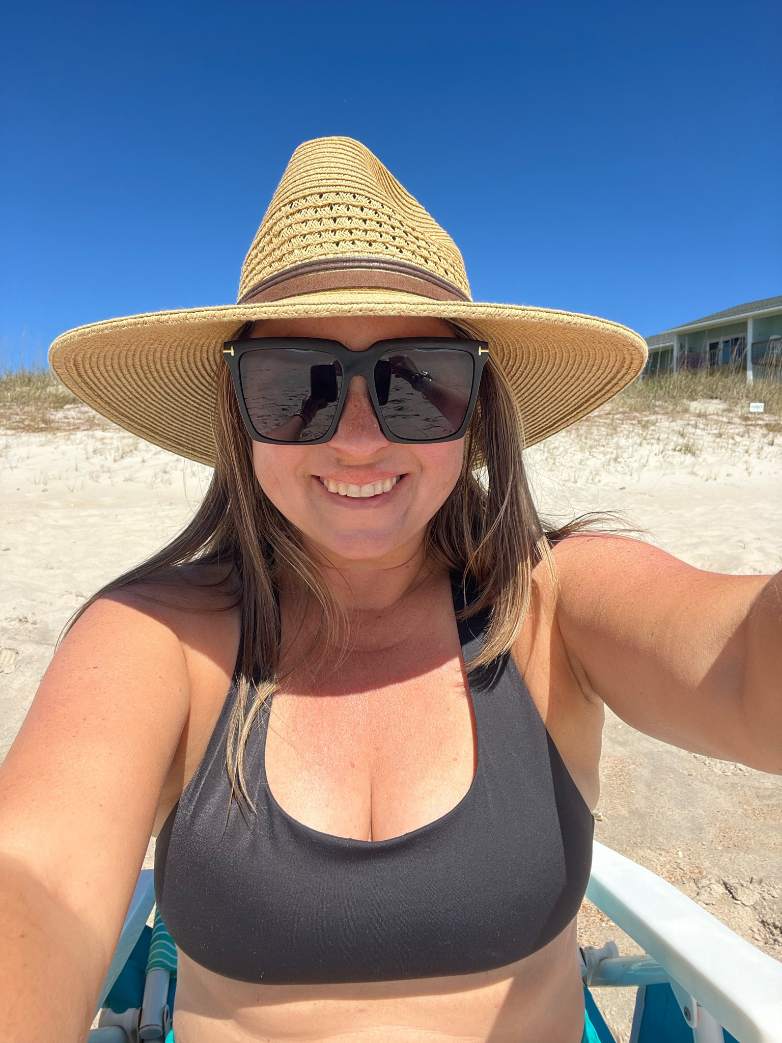 Tom Ford lookalike Sunnies 

#LTKfindsunder50 #LTKover40 #LTKstyletip