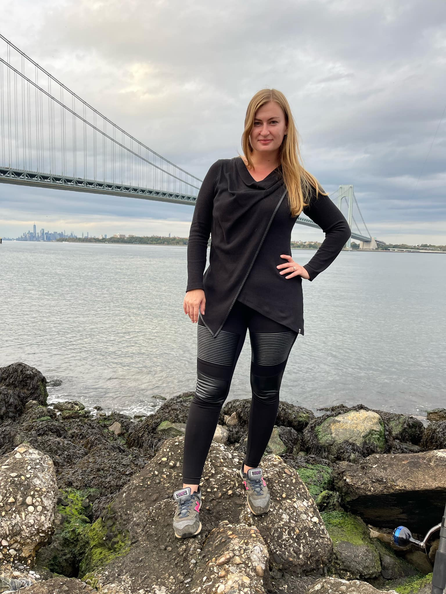 This tunic is such a great and warm staple! Perfect with all your leggings ;) 
Now on sale 40% off! 

#LTKsalealert #LTKunder50 #LTKunder100