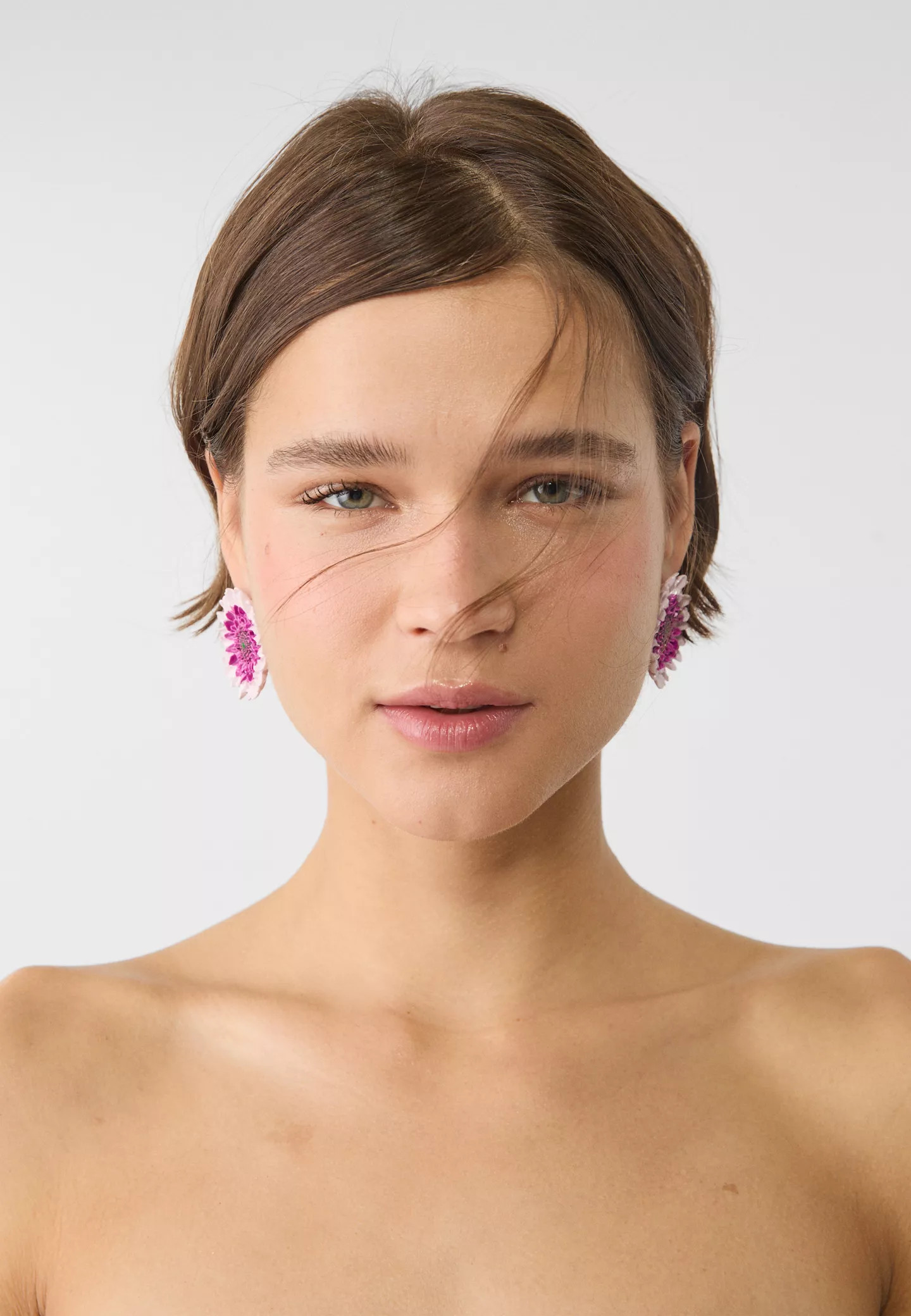 Flower earrings | Stradivarius (UK)