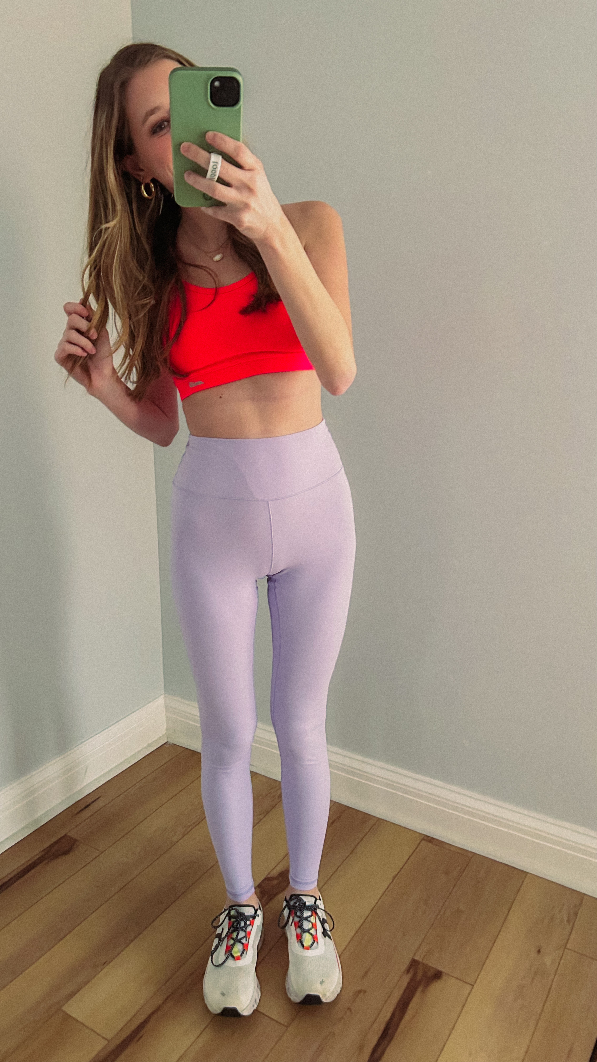 Gym outfit

these amazon leggings are so soft and comfy and are a great dupe for lululemon leggings!! 

#LTKShoeCrush #LTKActive #LTKFindsUnder100