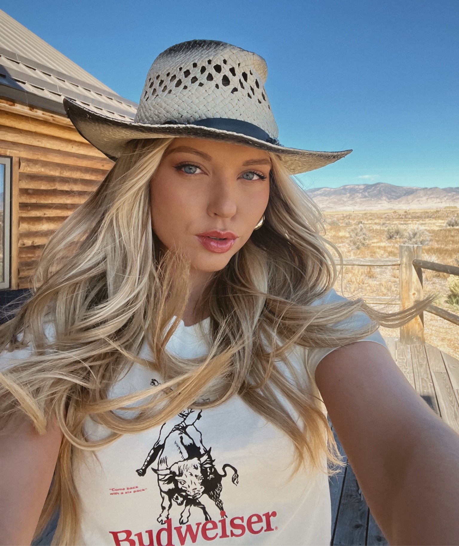 windy day in the mountains, but warm in the sun ☀️ Budweiser tee linked! 🍻 


#LTKtravel #LTKunder50 #LTKstyletip