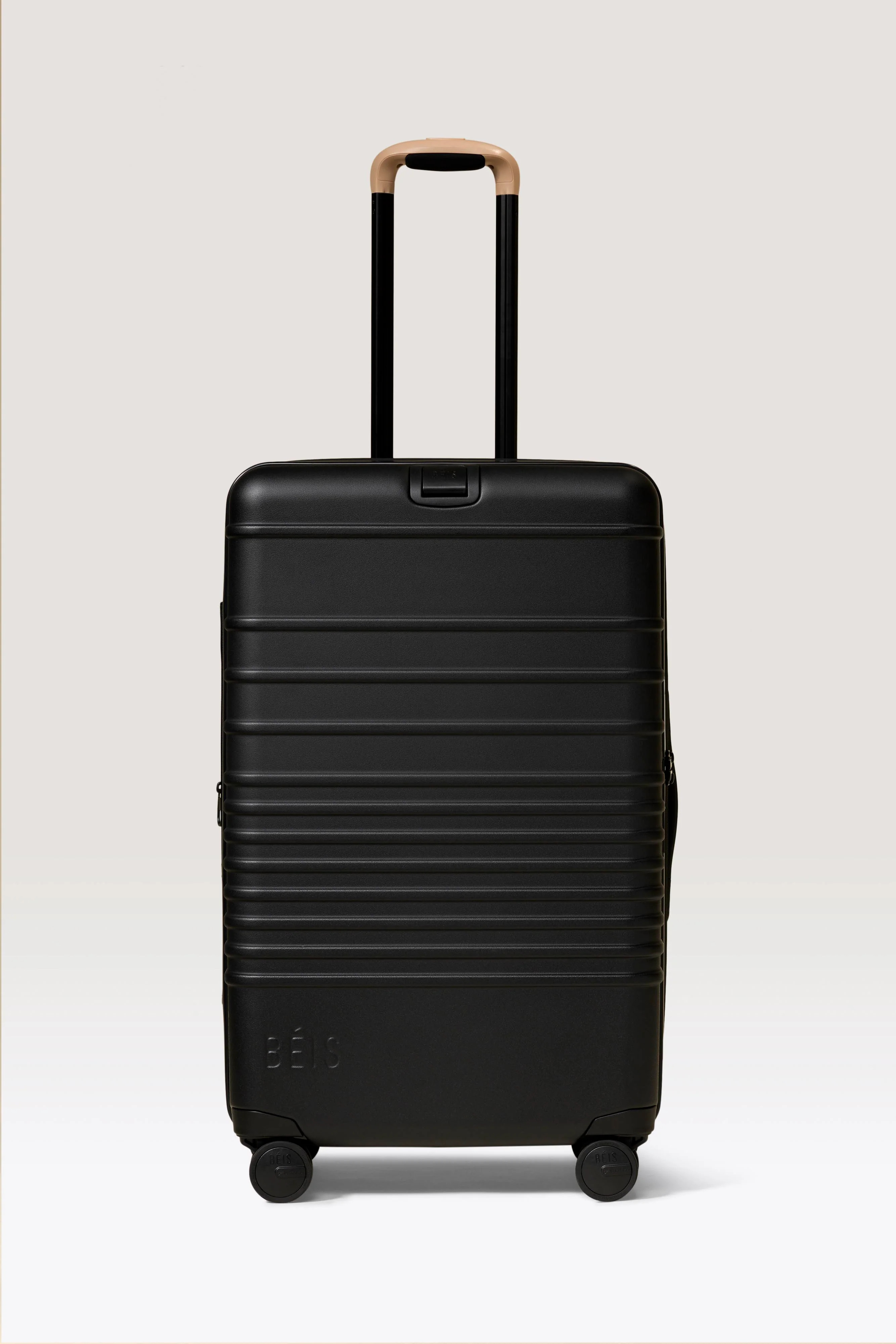 B\u00c9IS \u2018The Medium Check-In Roller\u2019 in Black - Black 26 Inch Suitcase | BEIS