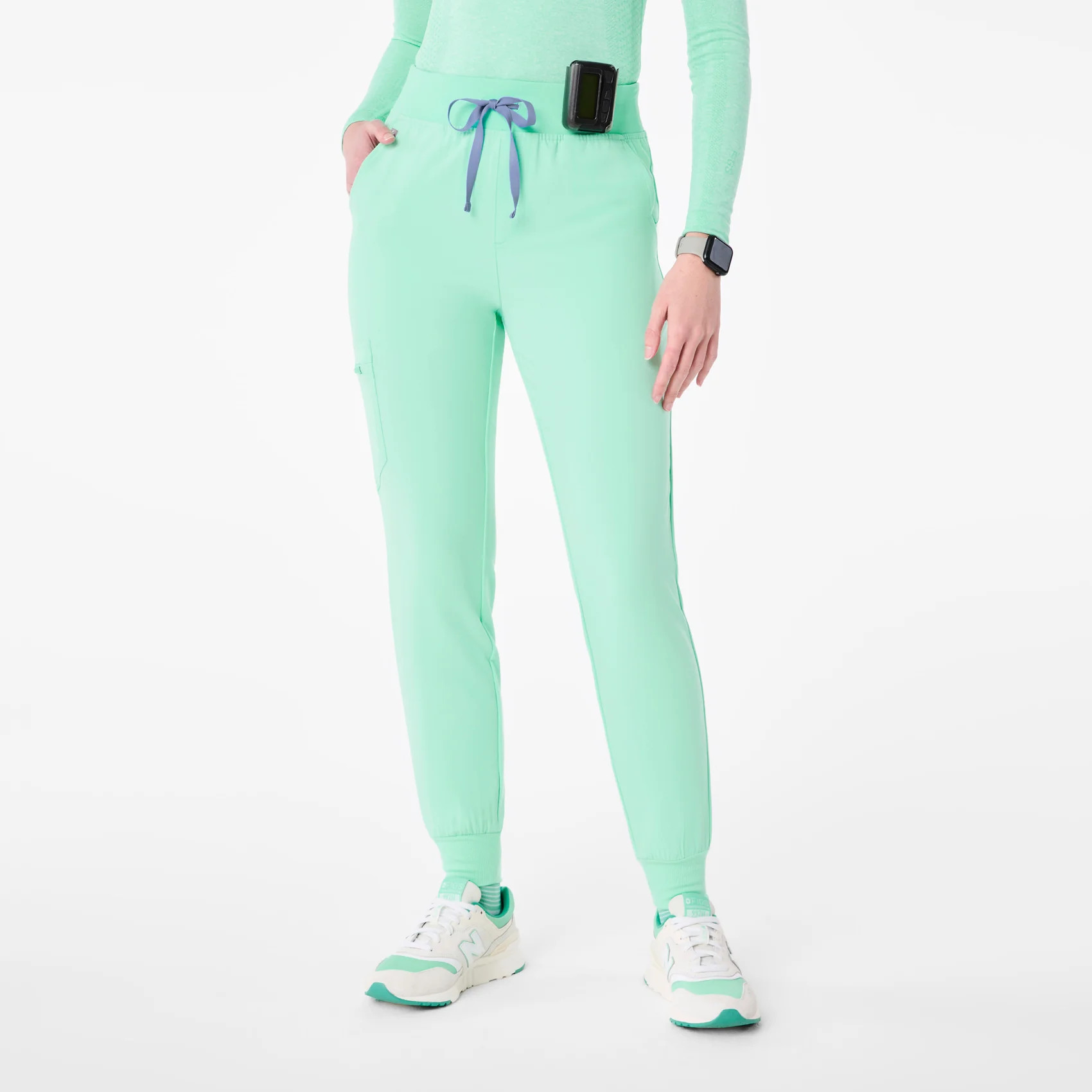 High Waisted Zamora Jogger Scrub Pants™ | FIGS
