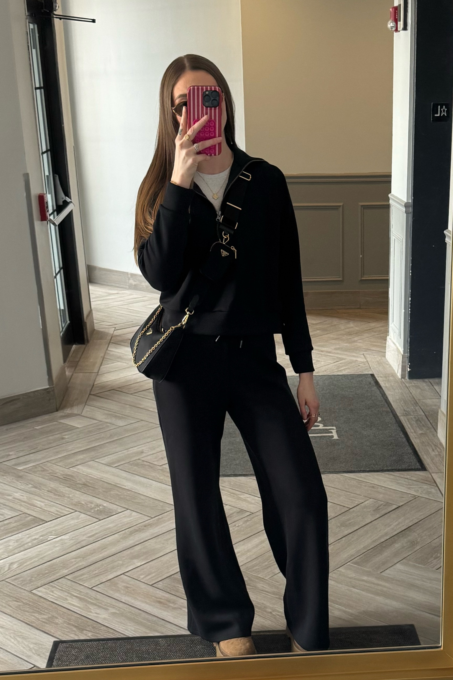 Weekend errands ootd 🖤 I LOVE this matching set. It is so comfortable and not heavy so you can wear it year round! Perfect for travel, lounging, brunch, you name it! 
Xs in tee
Xs in pullover
Small tall in pants
Tts in clogs

#LTKActive #LTKTravel #LTKStyleTip