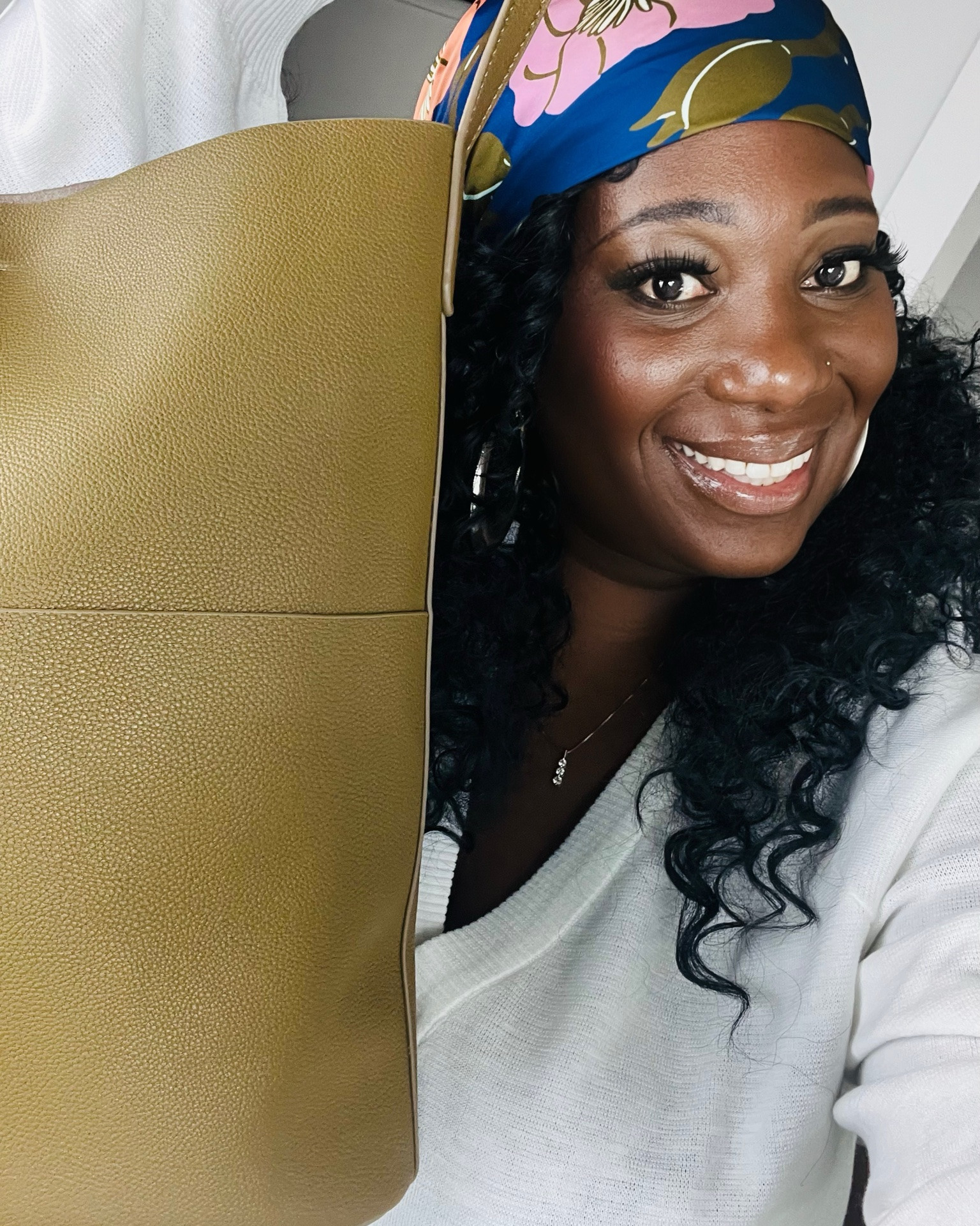 @OAK + FORT #ad #sponsored 

I am obsessed with my new Oak + Fort Olive Tote! It’s such a beautiful  color perfect for the summer and to transition to the fall!

It comes in 4 colors: Black, Olive,
Oatmeal & Latte

#LTKOver40 #LTKMidsize #LTKPlusSize