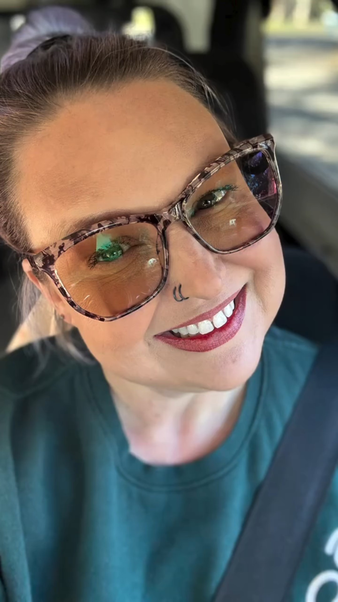 Loving my new glasses from @zeelool with the brown transition lenses. I love how they look with the tortoiseshell frames and aren’t as dark as sunglasses normally are. The perfect tint for me! Check them out! #glasses #zeelool #zeeloolglasses #nerdygirl