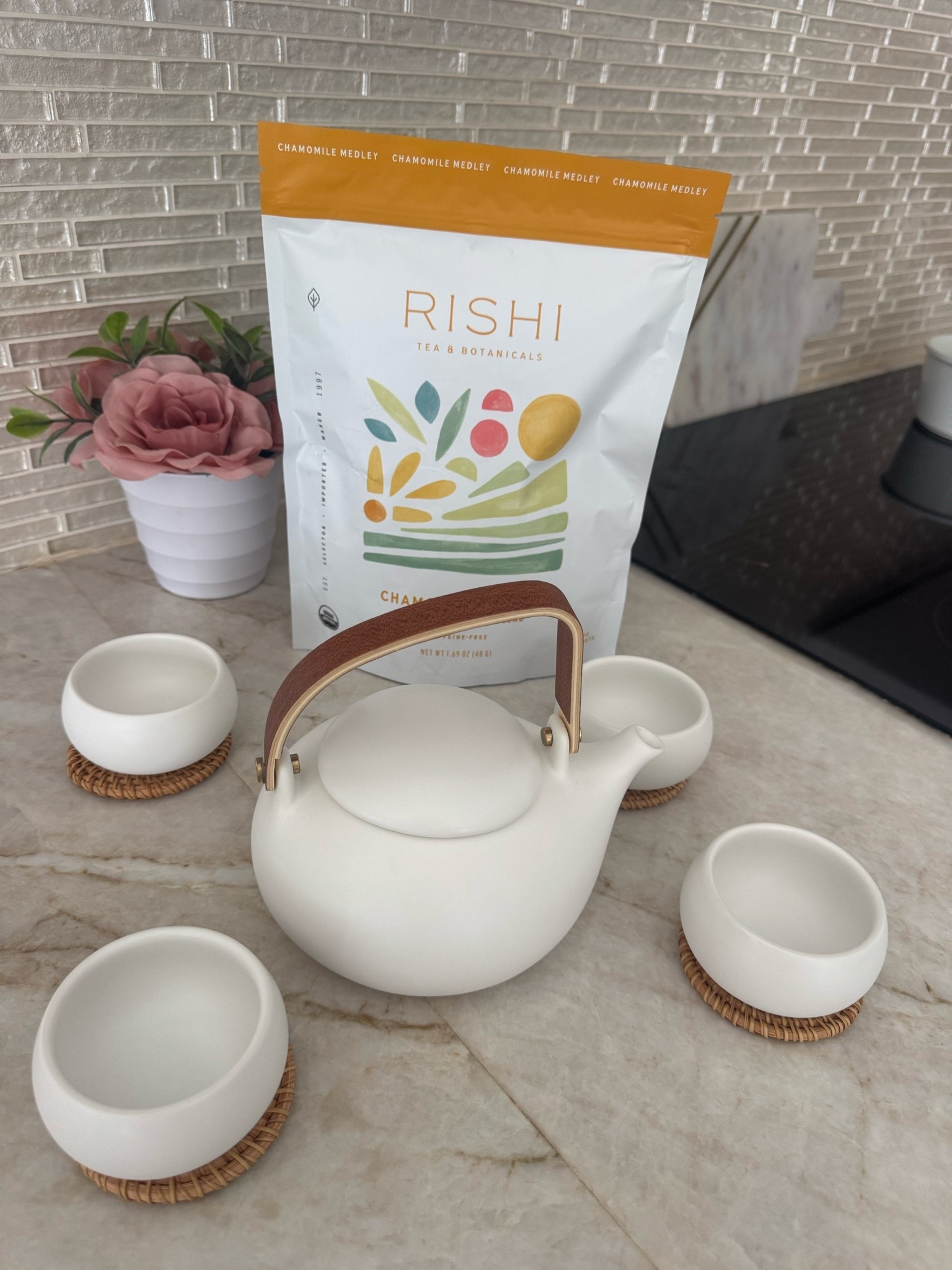 New tea set and my organic favorite tea blend

#LTKselfcare #LTKmorningroutine