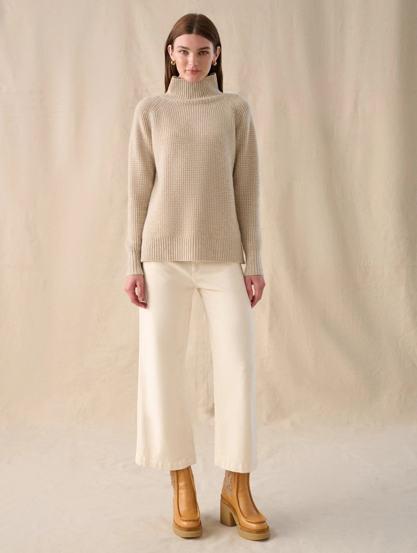 cashmere waffle standneck | White and Warren