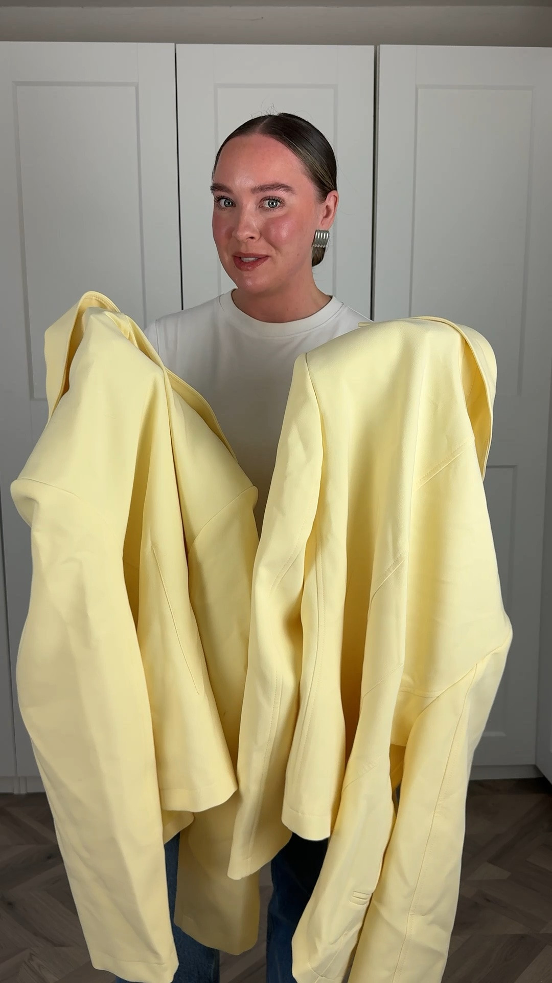 shoulder padded, cinch waist shorter jacket in the most gorgeous lemon / butter yellow colour!! I’d recommend sizing up in this one 

ASOS spring summer jacket

#LTKmidsize #LTKspring #LTKsummer