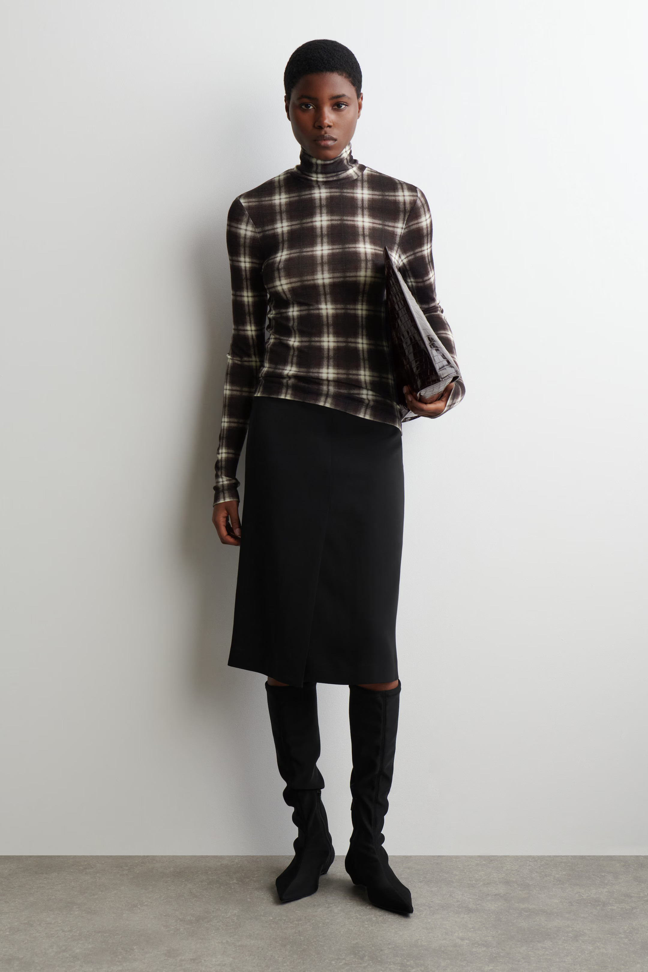 MERINO WOOL HIGH-NECK TOP - BROWN / CHECKED | COS GB | COS UK