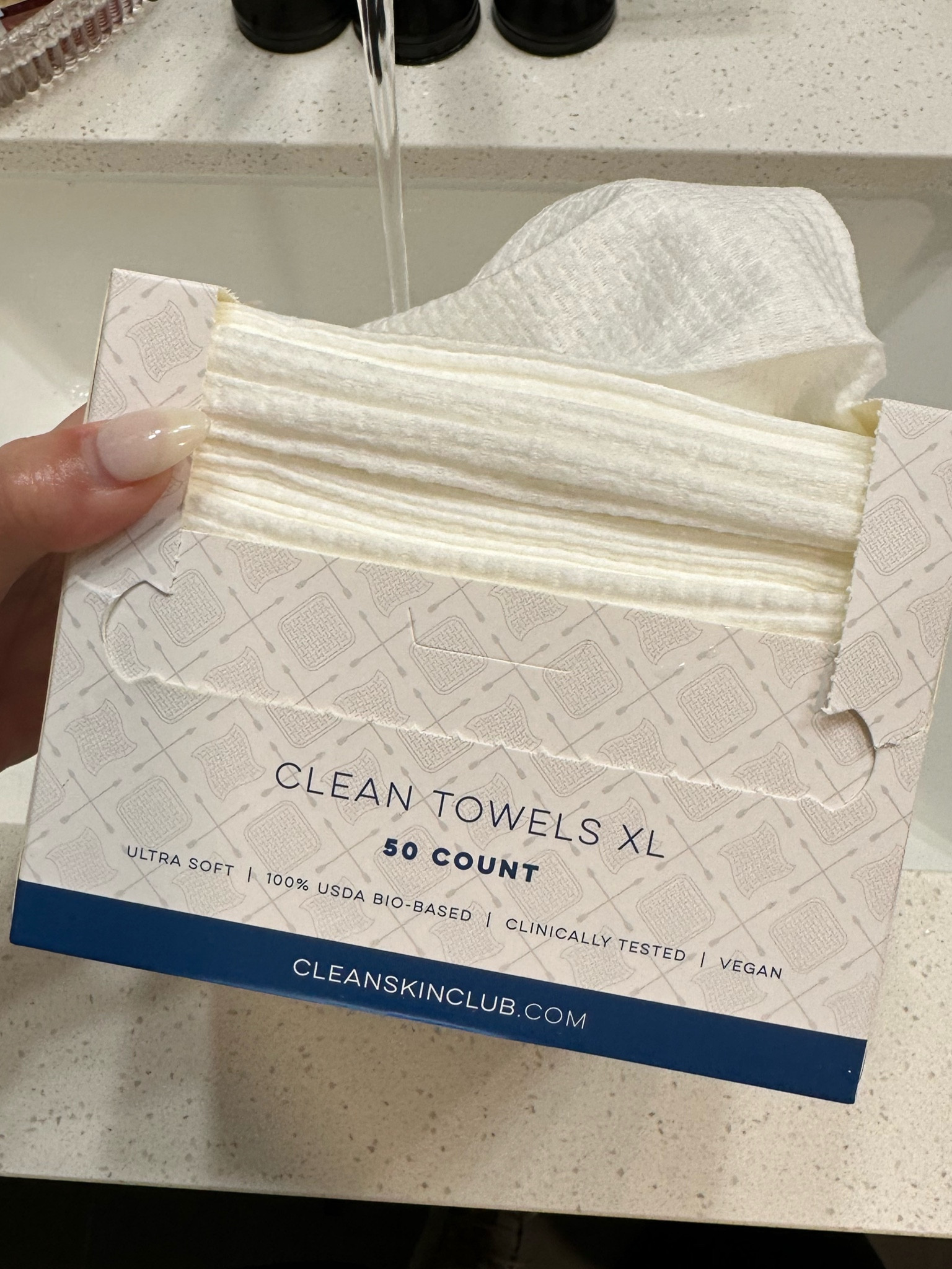 Disposable face towel currently on sale 
Skincare


#LTKbeauty #LTKfindsunder50 #LTKsalealert