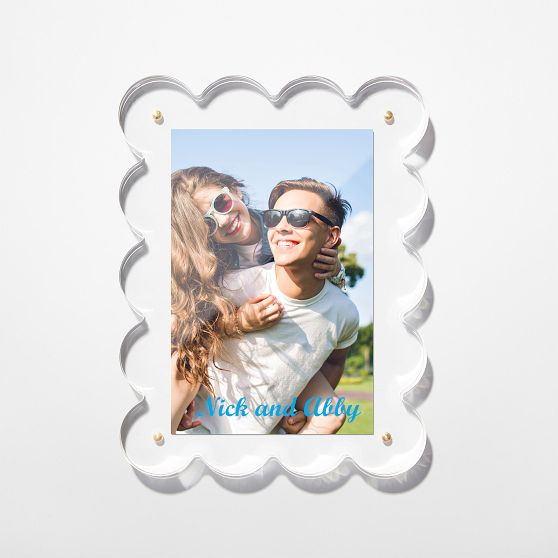 Tart by Taylor Scalloped Photo Frame | Mark and Graham