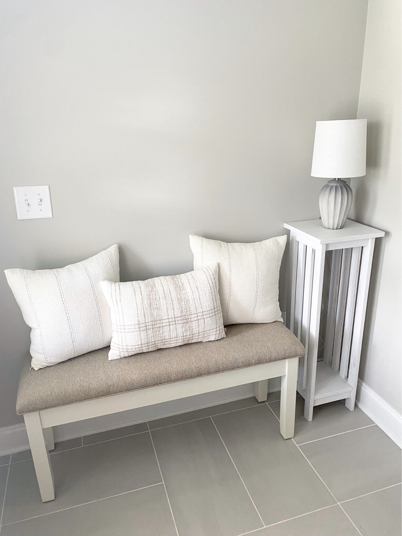 Simple and minimal foyer ✨

#LTKU #LTKStyleTip #LTKSeasonal