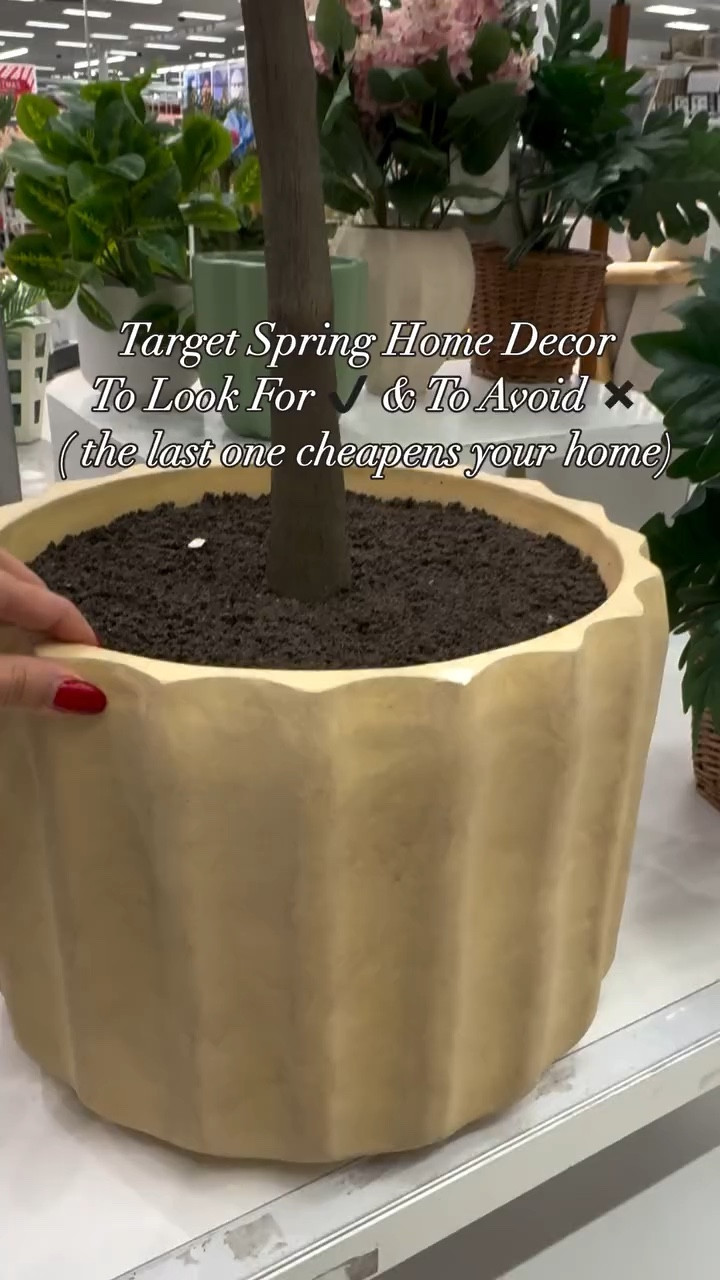 I’m definitely loving the new Studio McGee Target spring collection! These pieces are such a fun way to refresh your space for the season. 

Look for bowls, vases, pillows, trees, ottomans, and wall art. 

Just a heads-up, I’d skip the faux florals—they don’t look great. 

All the links are in my LTK shop (link in bio), or drop “Target Spring” in the comments and I’ll send them your way!