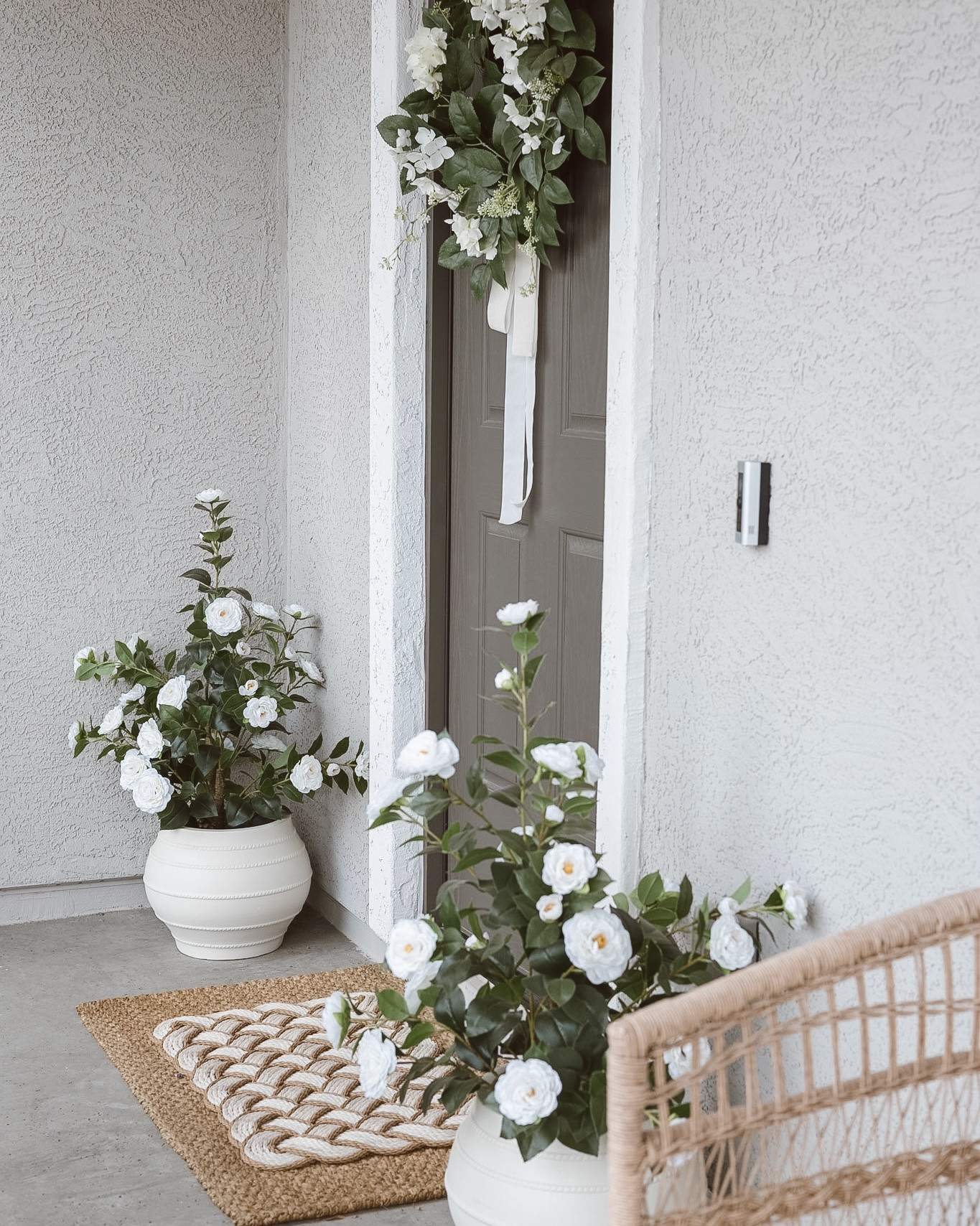Summer outdoor decor - front porch decor - pool chairs - backyard furniture

#LTKstorytime #LTKSeasonal #LTKHome