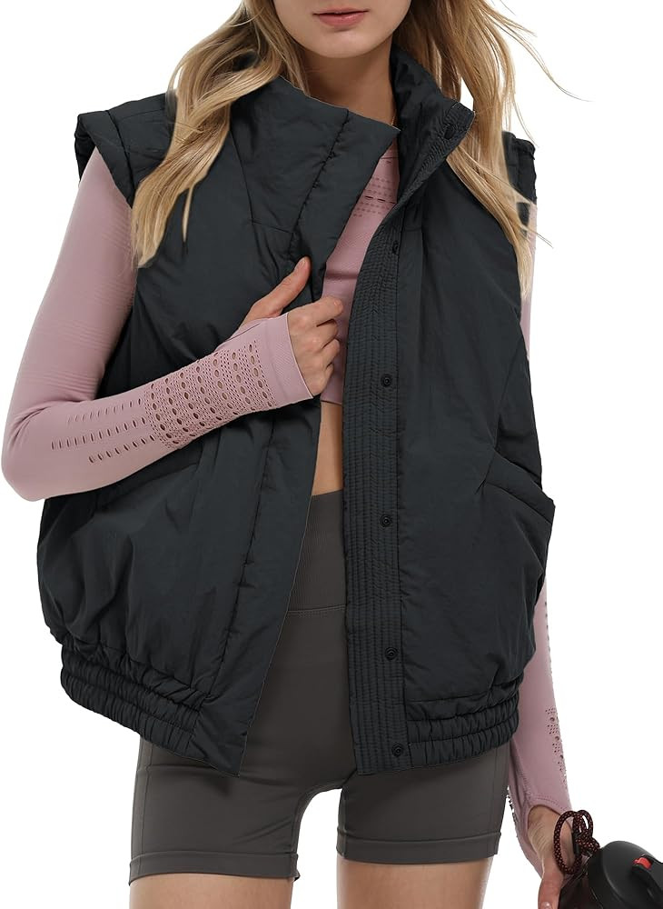 Gacaky Women's Winter Cropped Puffer Vest Lightweight Button-Down Stand Collar Sleeveless Padded ... | Amazon (US)