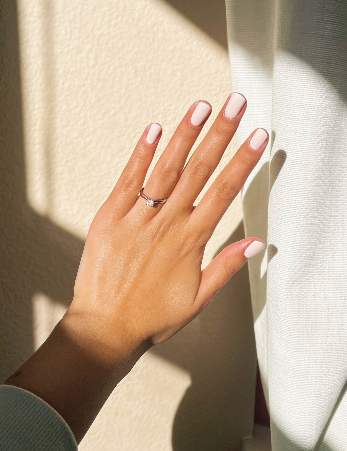 I’ve been transitioning from hard gel extension manicured nails to my natural + nail polish! I have been loving this simple pink nude from Sally Hansen “savasan-ahh” 225

#LTKbeauty