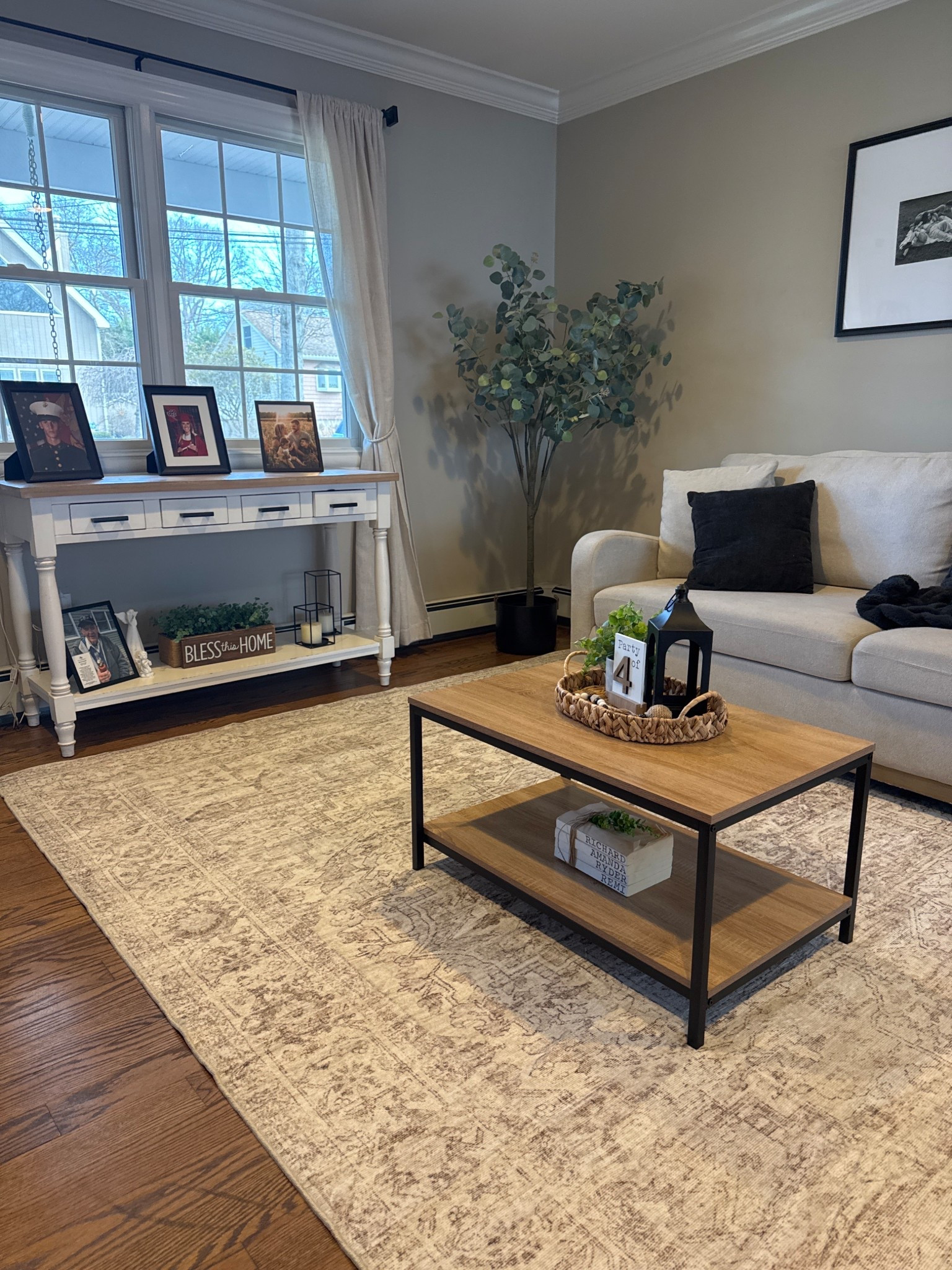 This neutral washable rug completely transformed our living room 🤍
It’s incredibly soft underfoot, adds the perfect cozy layer, and is so easy to clean — which is a must with kids + everyday life.
Linking the exact rug + living room finds here ✨

#LTKSaleAlert #LTKdayinmylife #LTKHome
